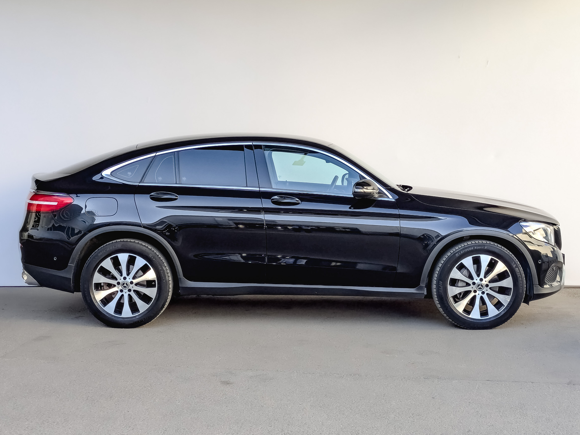MERCEDES-BENZ GLC Coupe 2.00 (211 л.с), автомат, 2019, пробег 58 820 км