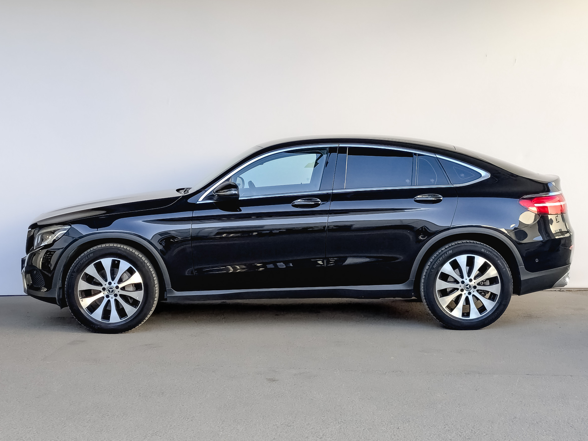 MERCEDES-BENZ GLC Coupe 2.00 (211 л.с), автомат, 2019, пробег 58 820 км