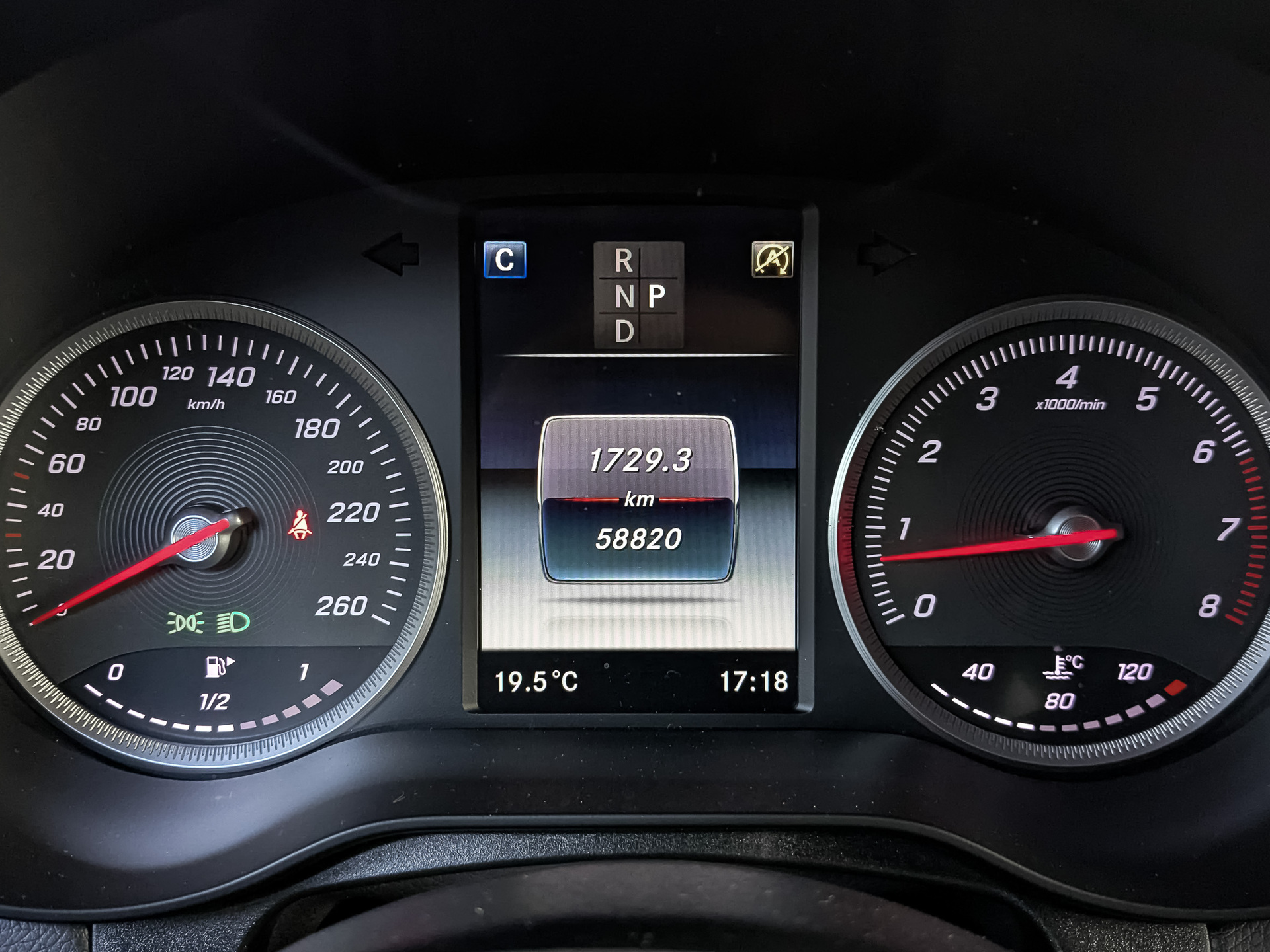 MERCEDES-BENZ GLC Coupe 2.00 (211 л.с), автомат, 2019, пробег 58 820 км
