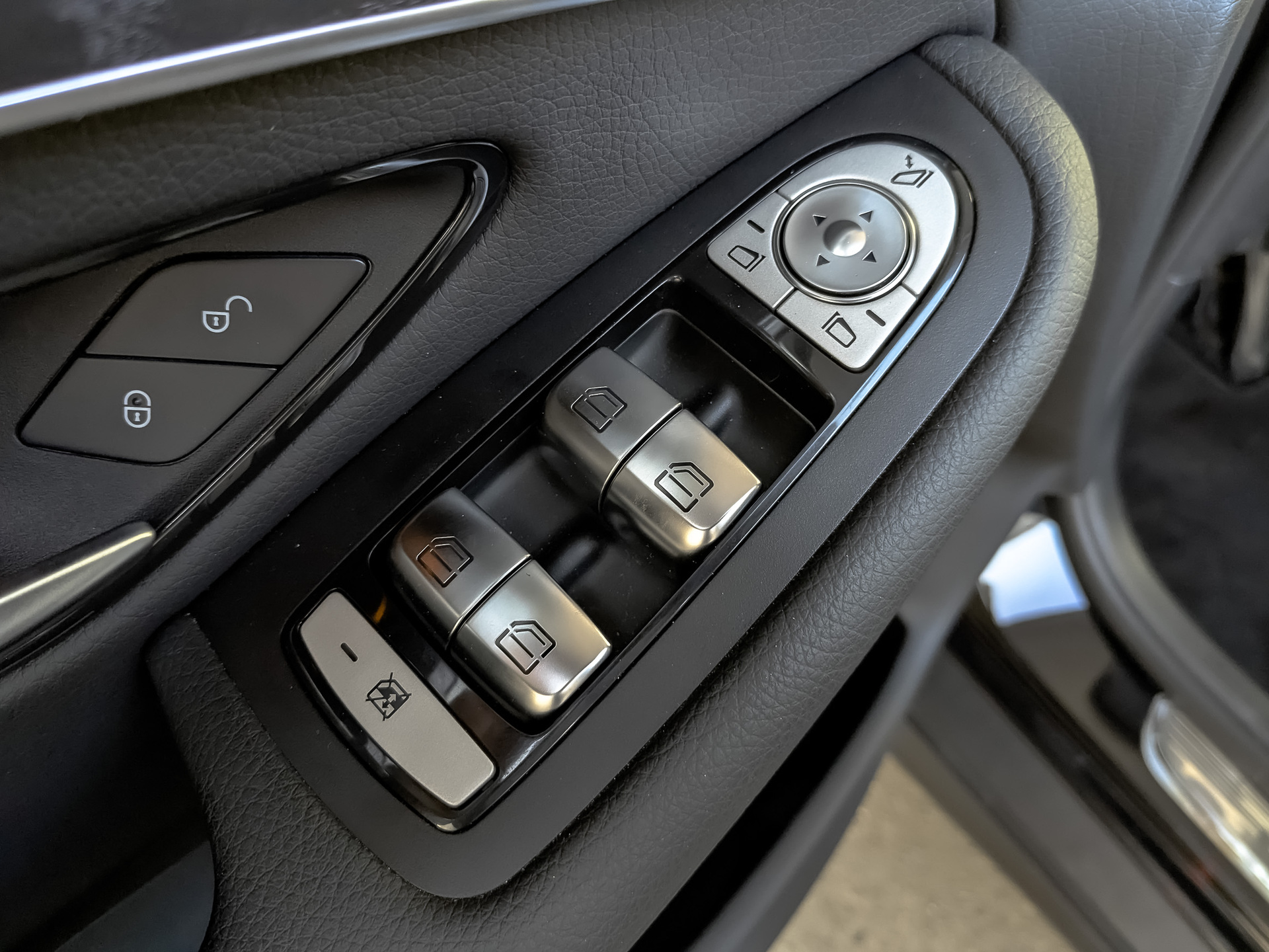 MERCEDES-BENZ GLC Coupe 2.00 (211 л.с), автомат, 2019, пробег 58 820 км
