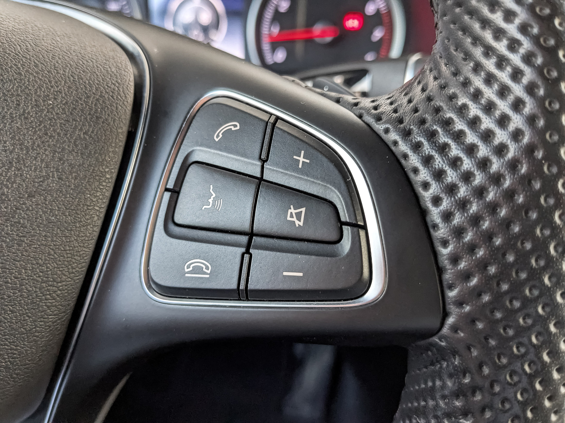 MERCEDES-BENZ GLC Coupe 2.00 (211 л.с), автомат, 2019, пробег 58 820 км