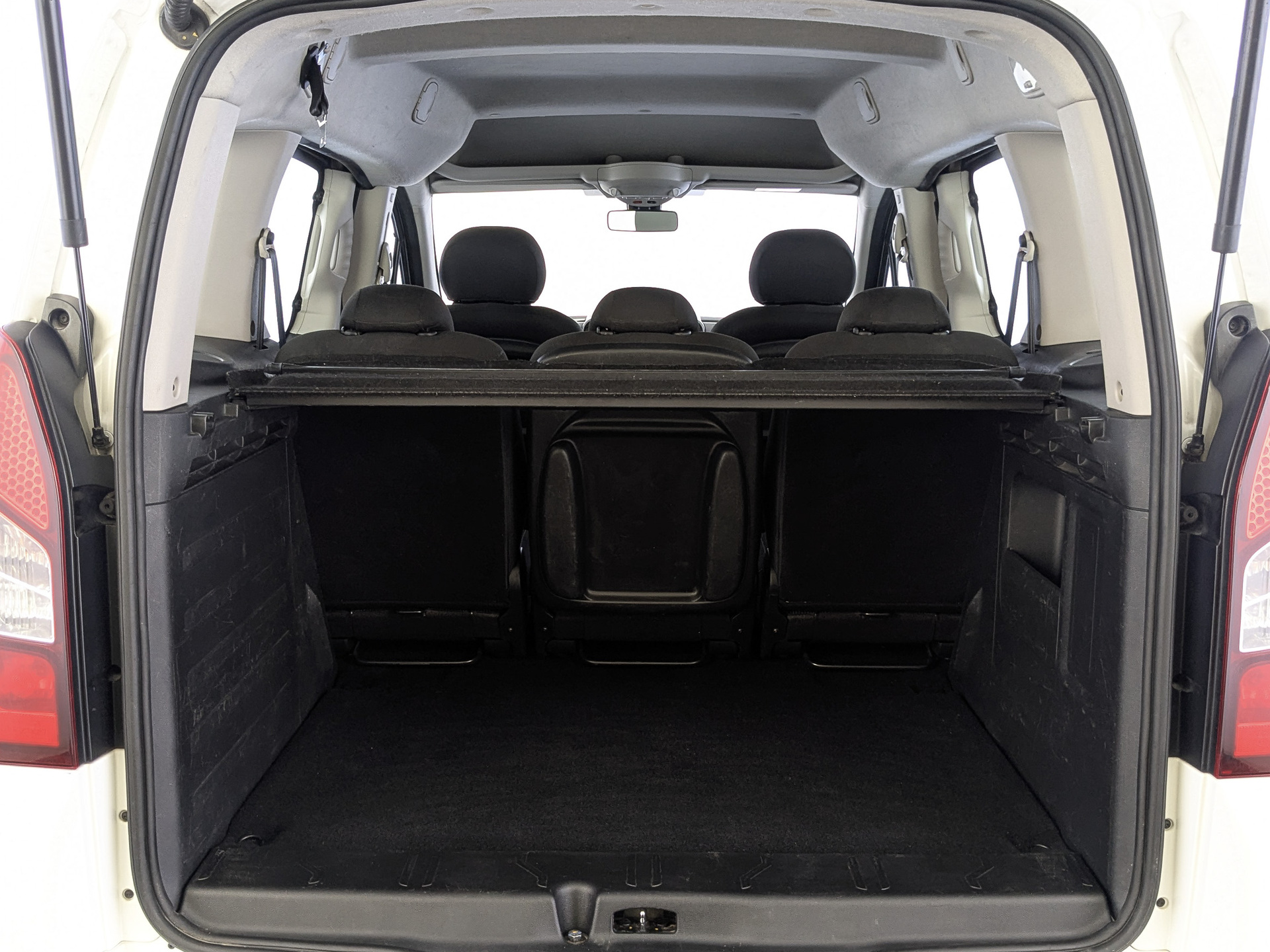 PEUGEOT Partner 1.60 (115 л.с), автомат, 2021, пробег 104 294 км