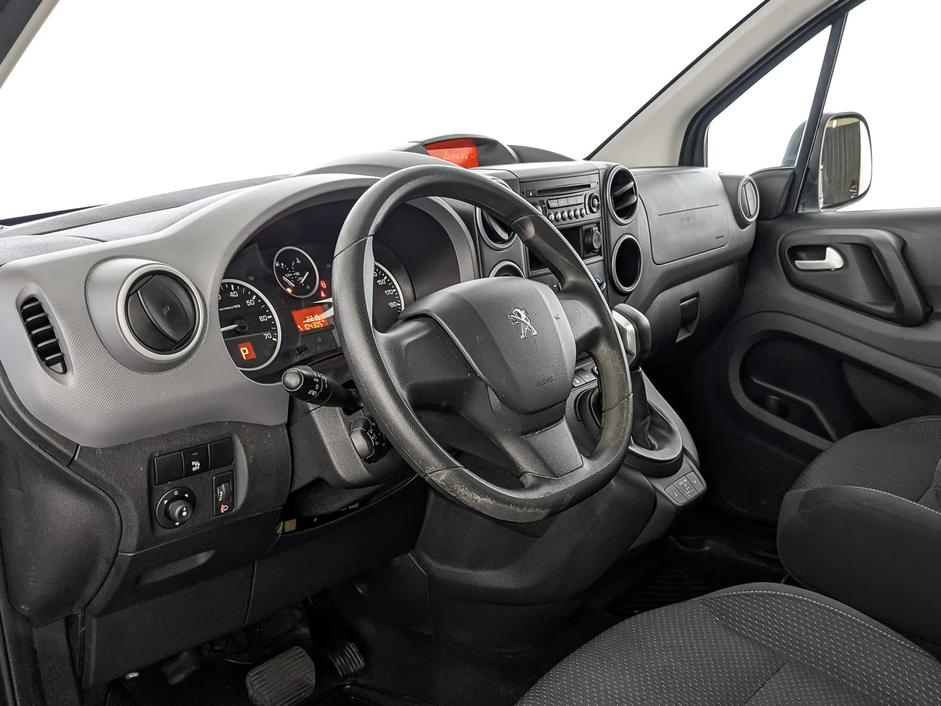 PEUGEOT Partner 1.60 (115 л.с), автомат, 2021, пробег 104 294 км