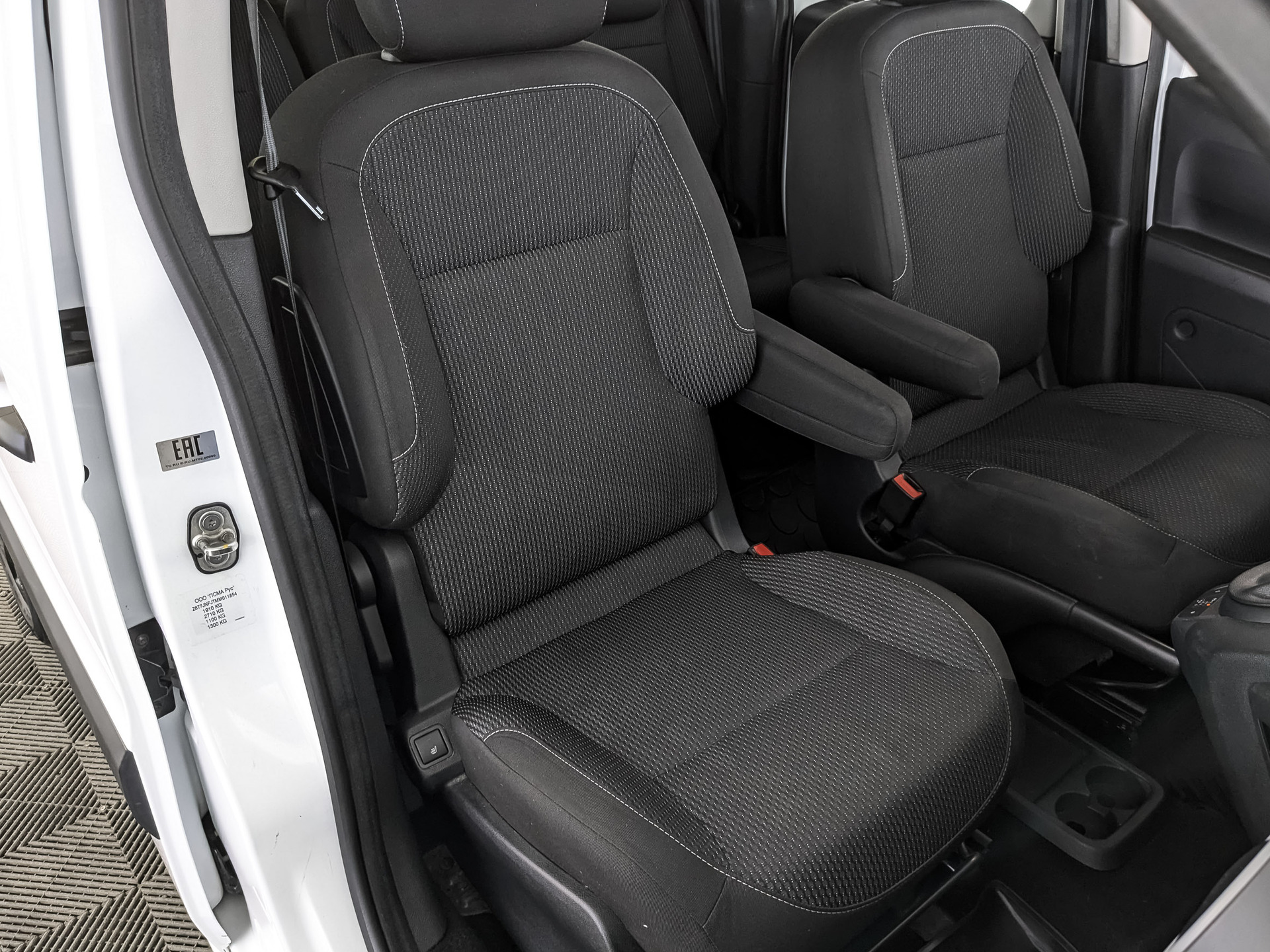 PEUGEOT Partner 1.60 (115 л.с), автомат, 2021, пробег 104 294 км