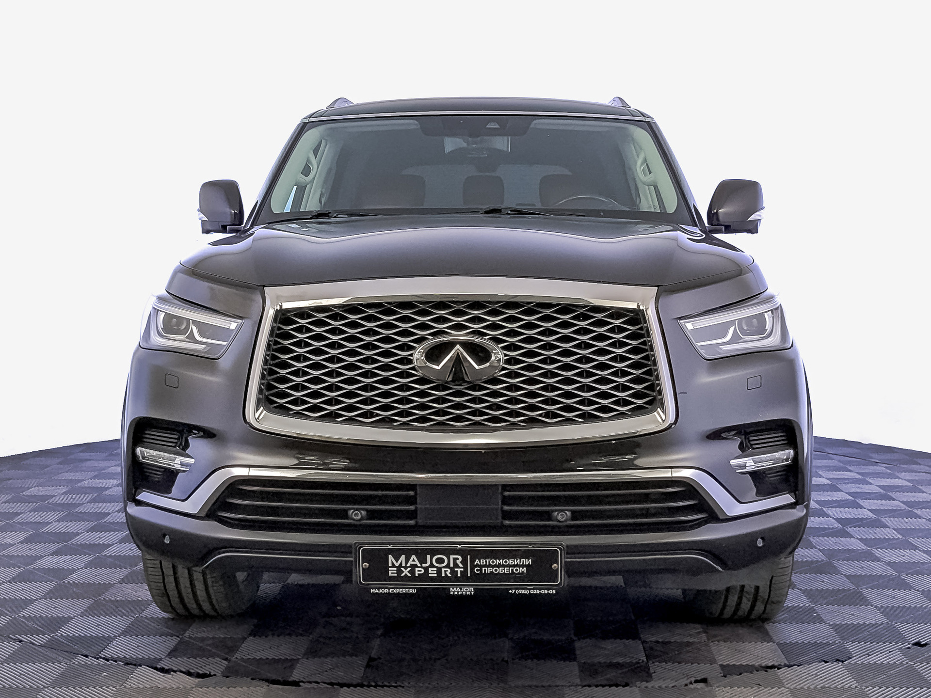 INFINITI QX80 5.60 (405 л.с), автомат, 2019, пробег 137 396 км