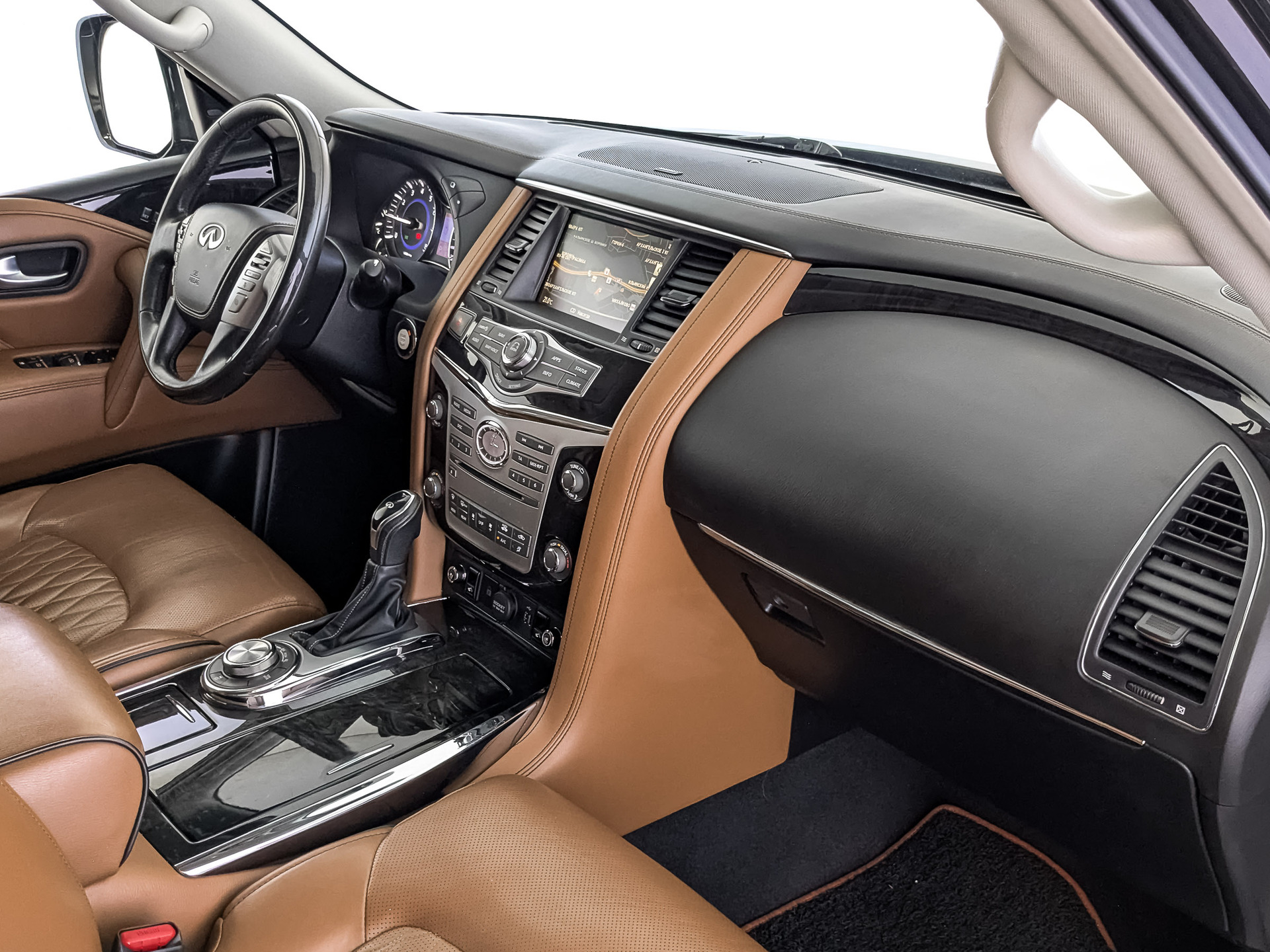 INFINITI QX80 5.60 (405 л.с), автомат, 2019, пробег 137 396 км