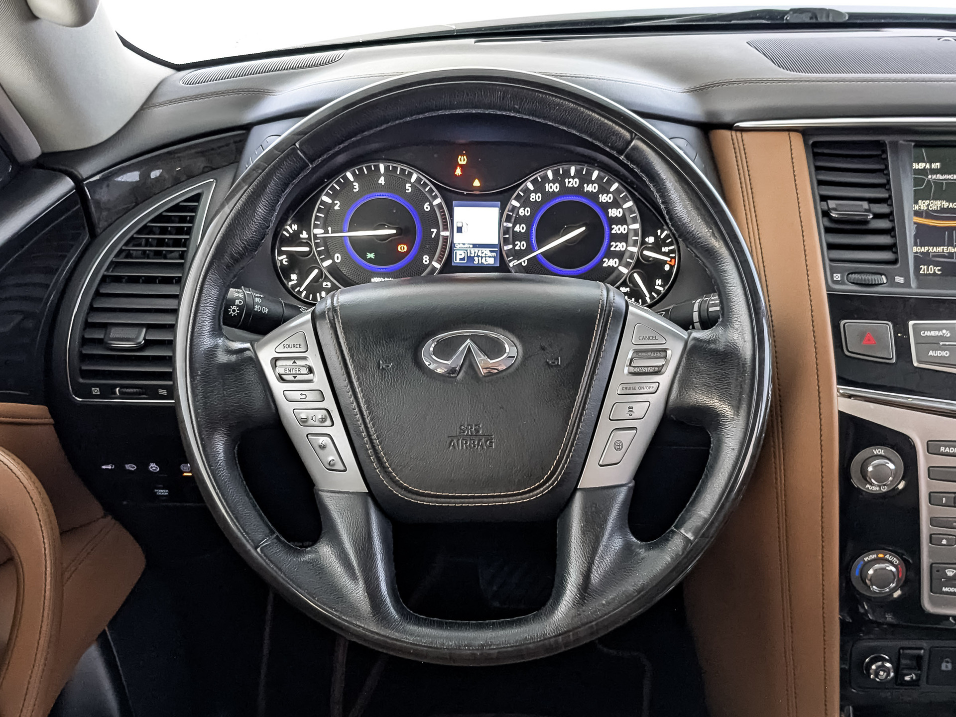 INFINITI QX80 5.60 (405 л.с), автомат, 2019, пробег 137 396 км