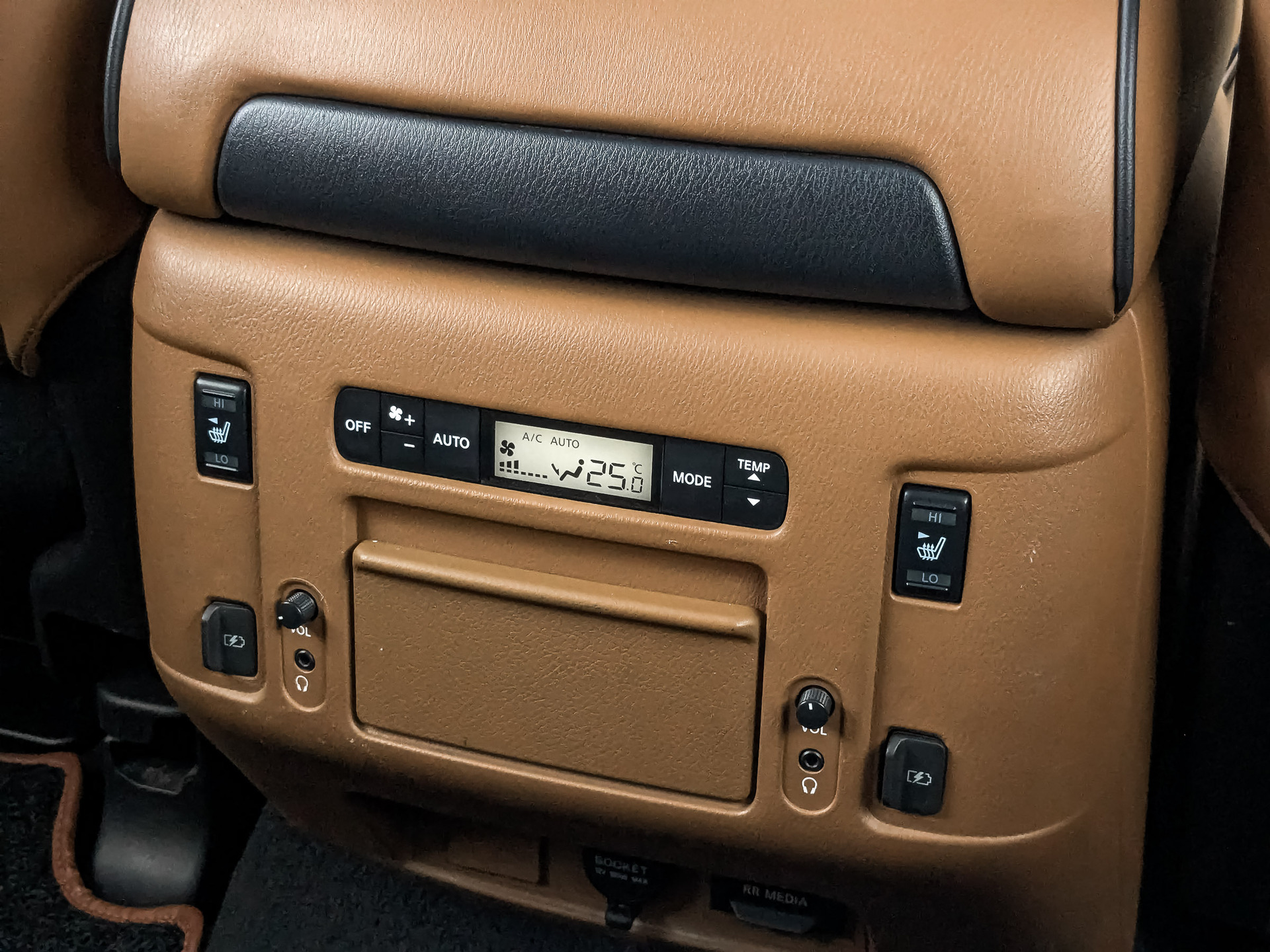INFINITI QX80 5.60 (405 л.с), автомат, 2019, пробег 137 396 км