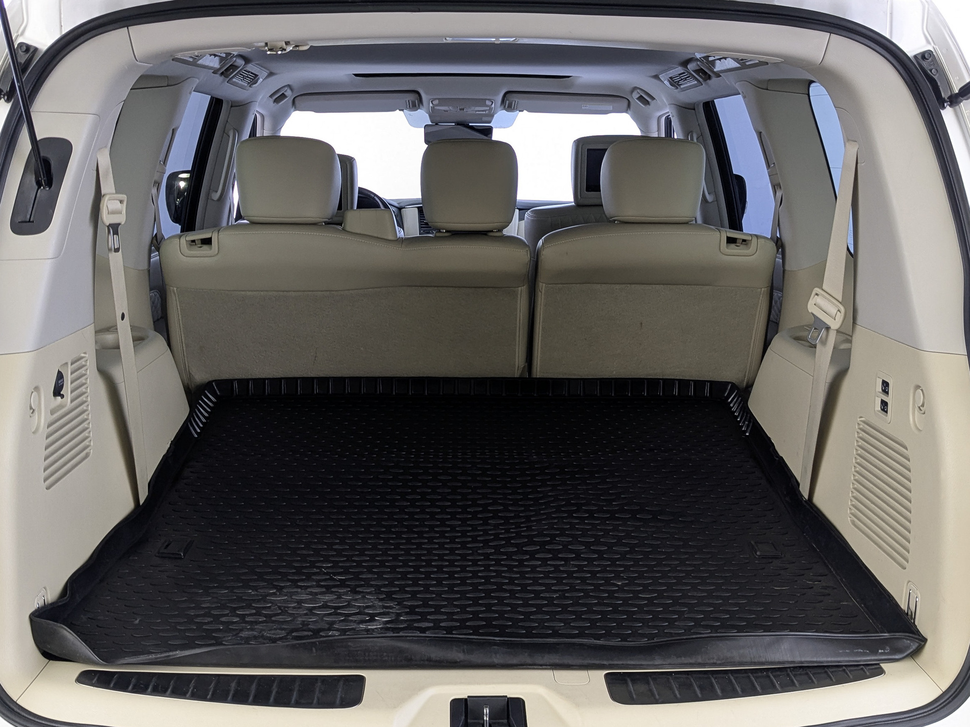 INFINITI QX80 5.60 (405 л.с), автомат, 2019, пробег 98 571 км