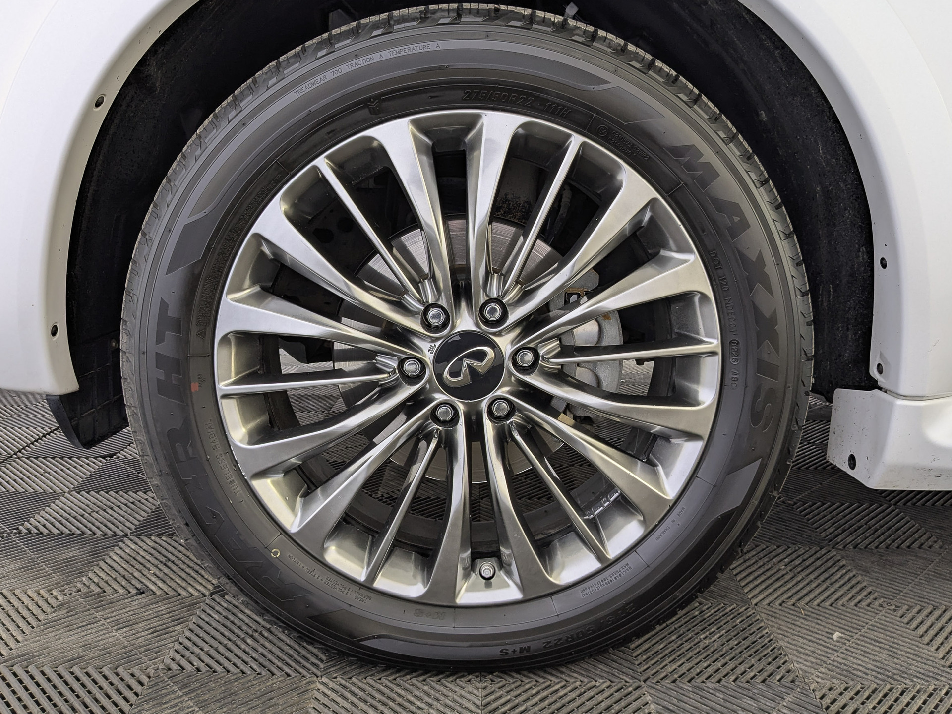 INFINITI QX80 5.60 (405 л.с), автомат, 2019, пробег 98 571 км