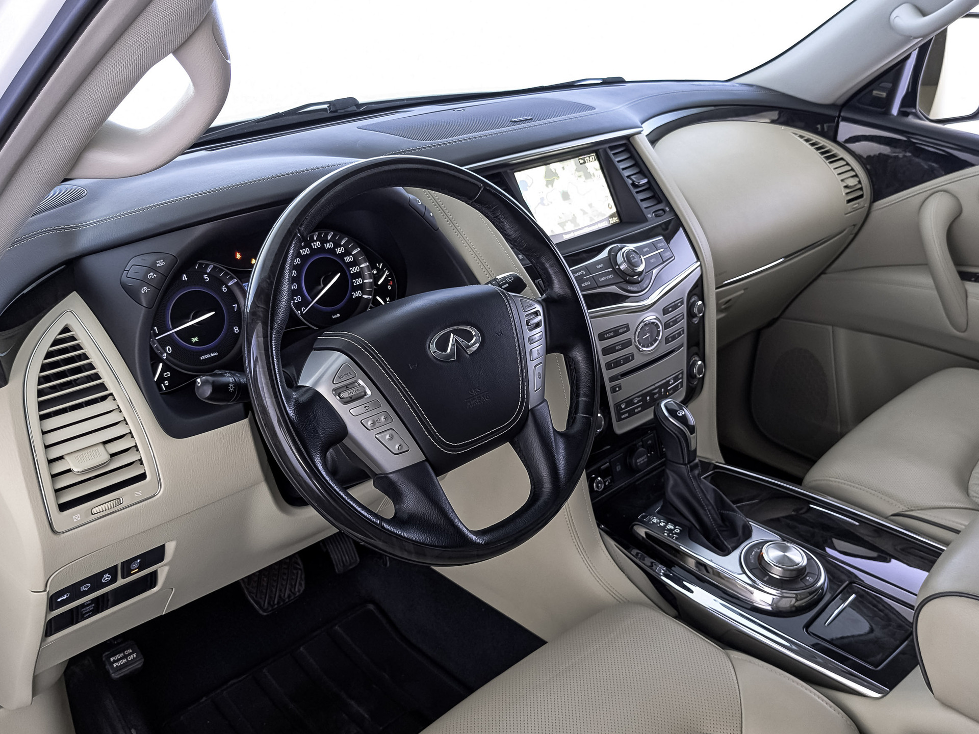 INFINITI QX80 5.60 (405 л.с), автомат, 2019, пробег 98 571 км