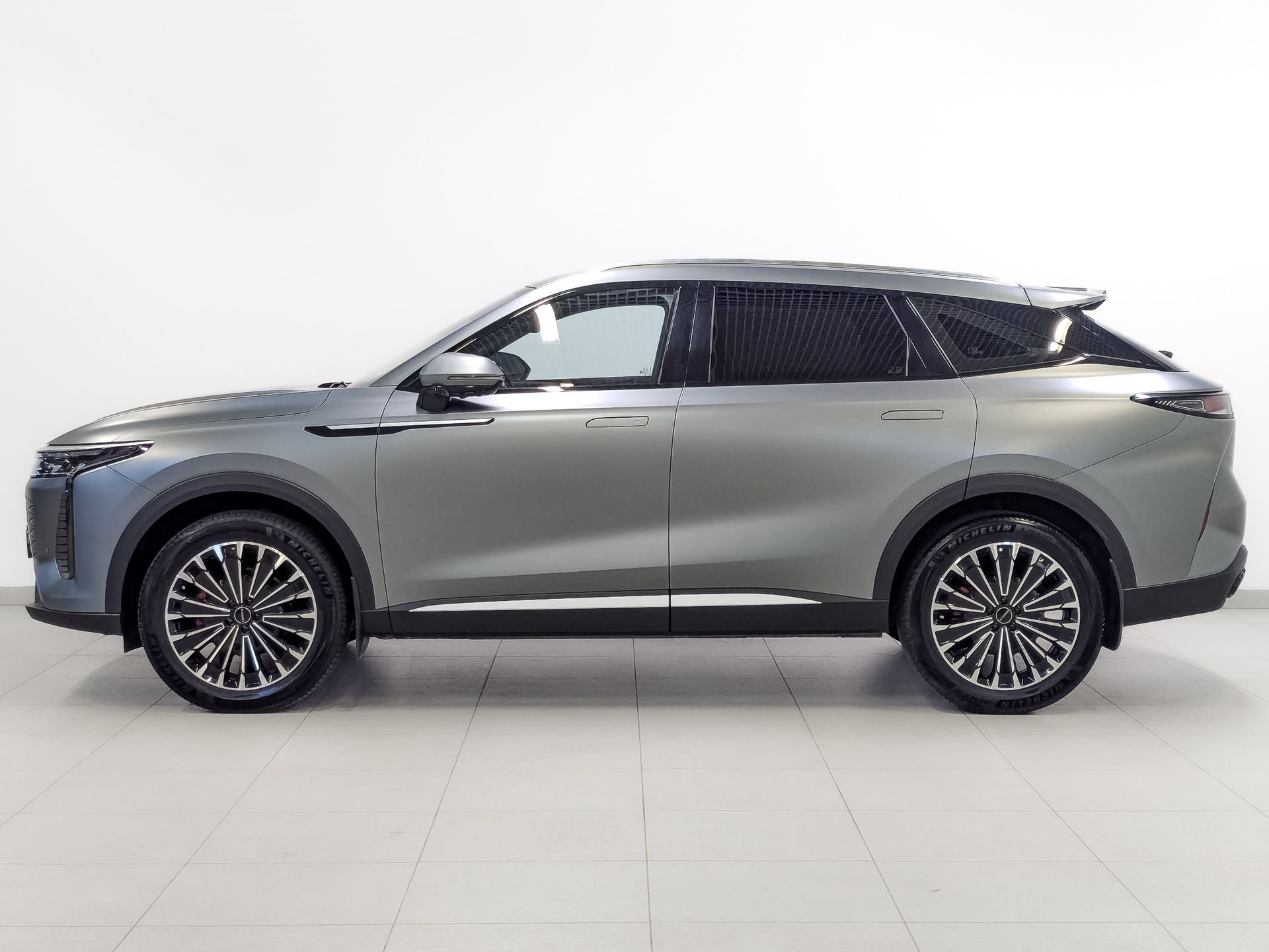 EXEED RX 2.00 (197 л.с), автомат, 2024, пробег 7 894 км