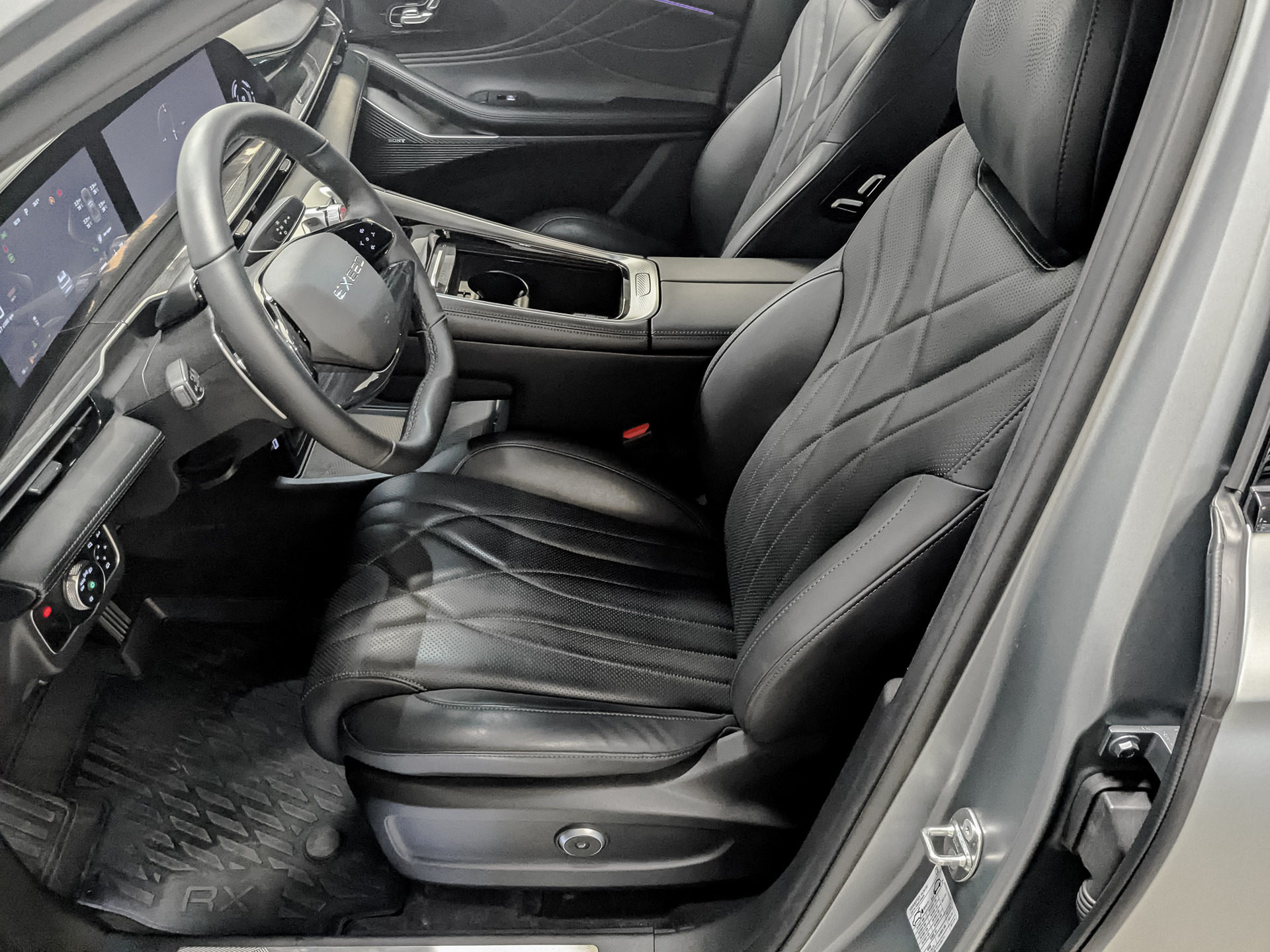 EXEED RX 2.00 (197 л.с), автомат, 2024, пробег 7 894 км