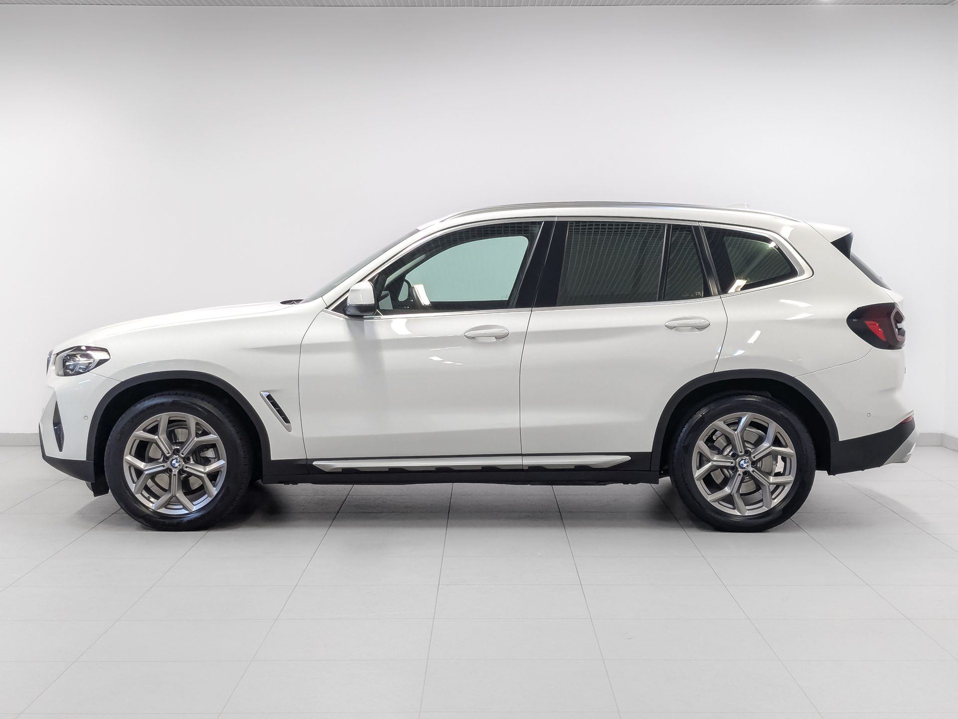 BMW X3 2.00 (184 л.с), автомат, 2021, пробег 83 748 км