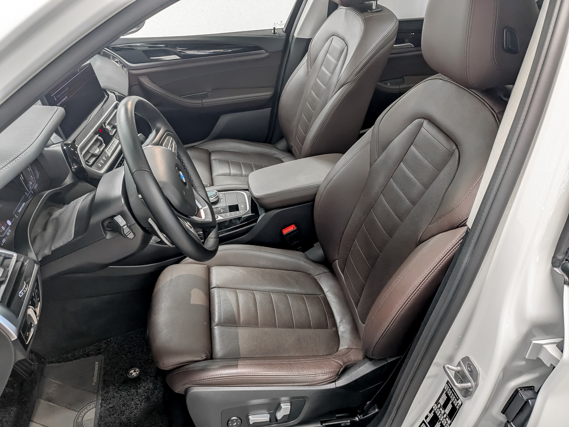 BMW X3 2.00 (184 л.с), автомат, 2021, пробег 83 748 км