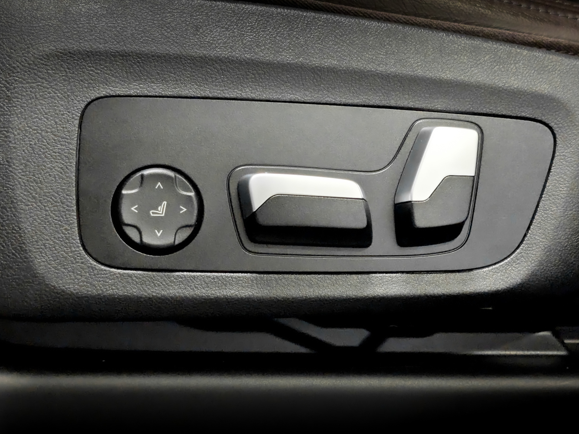 BMW X3 2.00 (184 л.с), автомат, 2021, пробег 83 748 км
