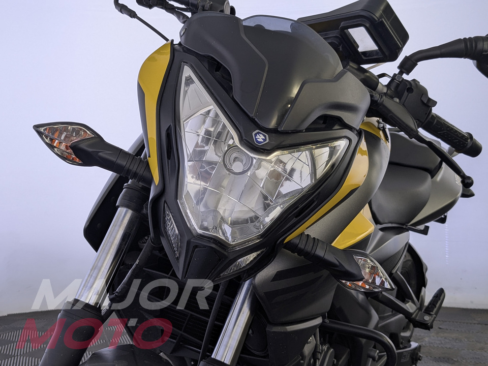Bajaj Pulsar NS 200 - фото №12