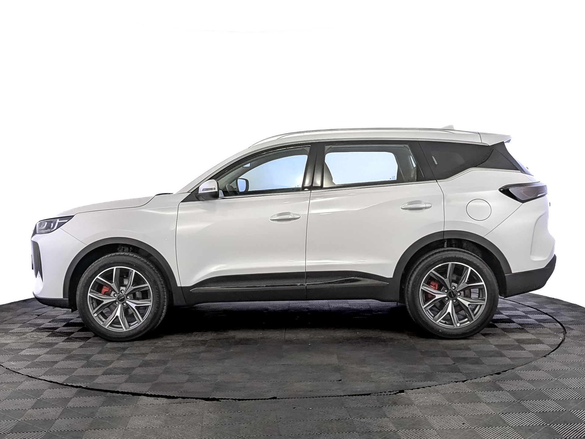 Фото Tenet T7 Active 1.6T/150 7RT 4WD