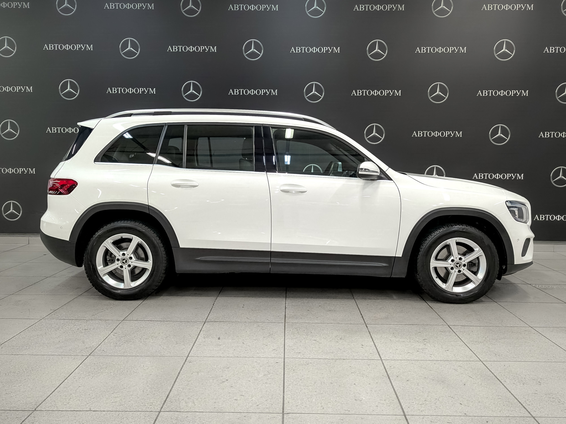 MERCEDES-BENZ GLB 1.30 (150 л.с), автомат, 2021, пробег 88 783 км