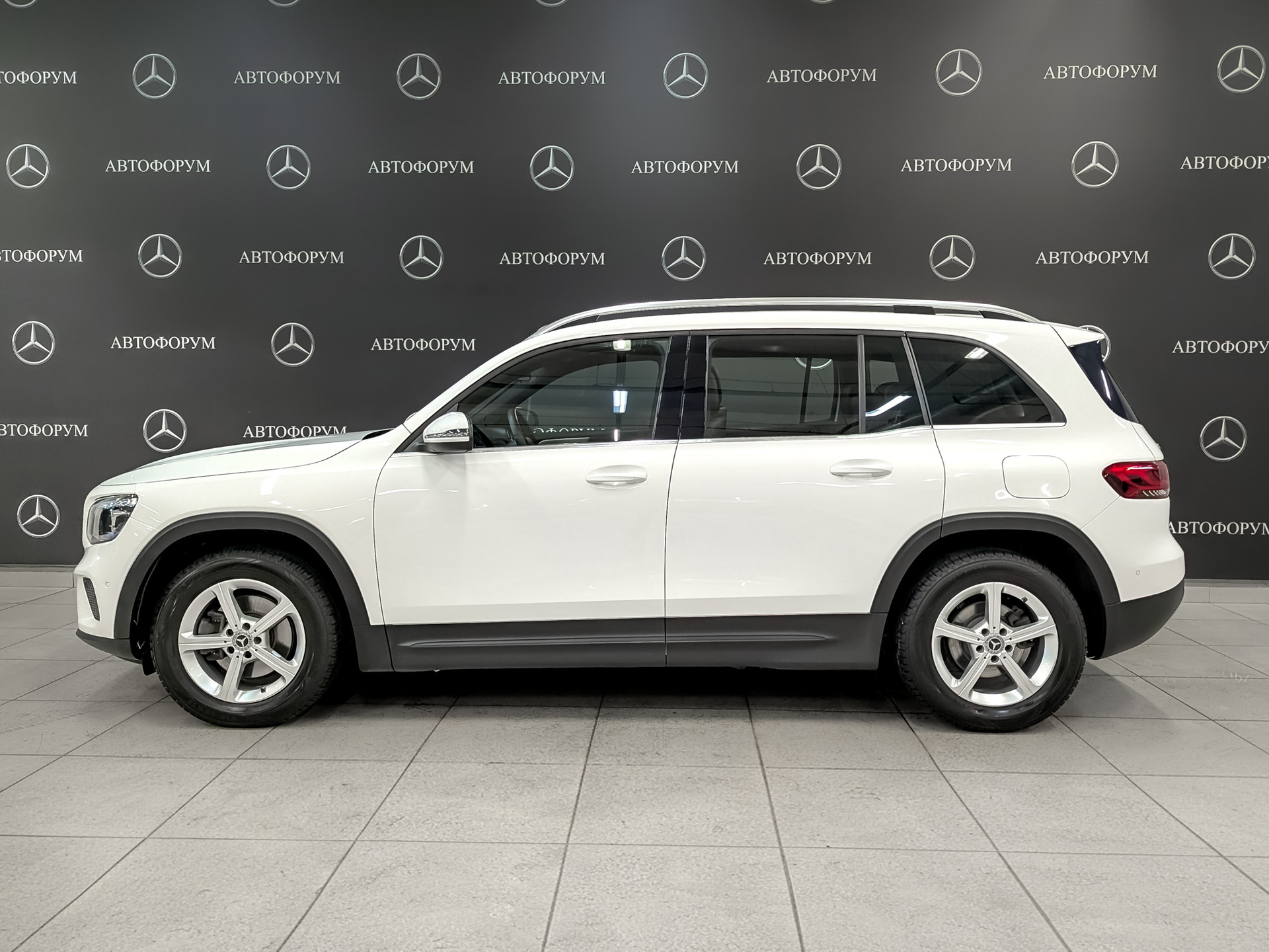 MERCEDES-BENZ GLB 1.30 (150 л.с), автомат, 2021, пробег 88 783 км