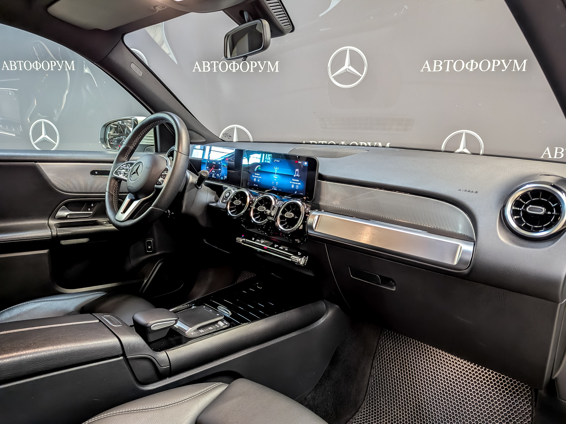 MERCEDES-BENZ GLB 1.30 (150 л.с), автомат, 2021, пробег 88 783 км