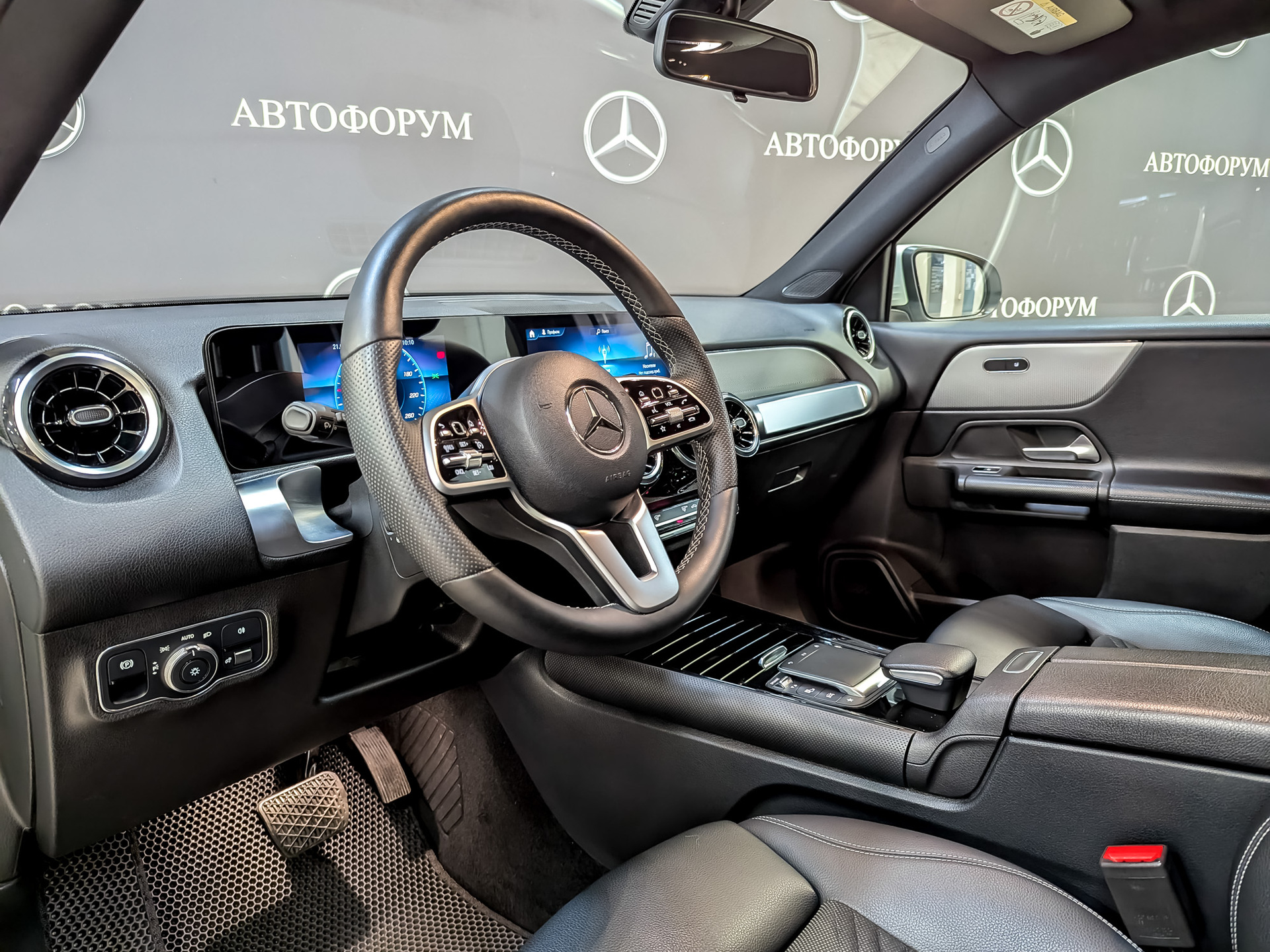 MERCEDES-BENZ GLB 1.30 (150 л.с), автомат, 2021, пробег 88 783 км