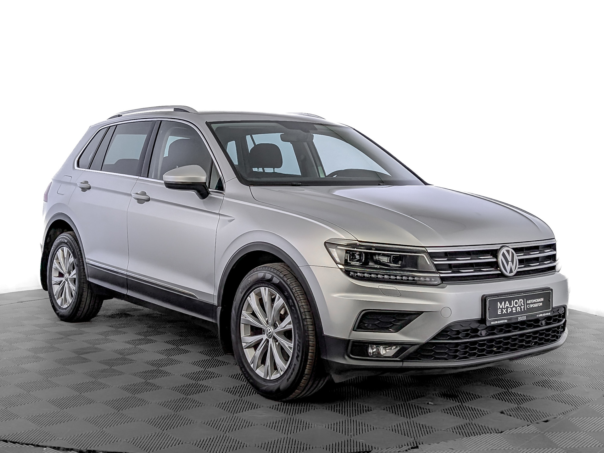 VOLKSWAGEN Tiguan 1.40 (150 л.с), автомат, 2017, пробег 125 740 км