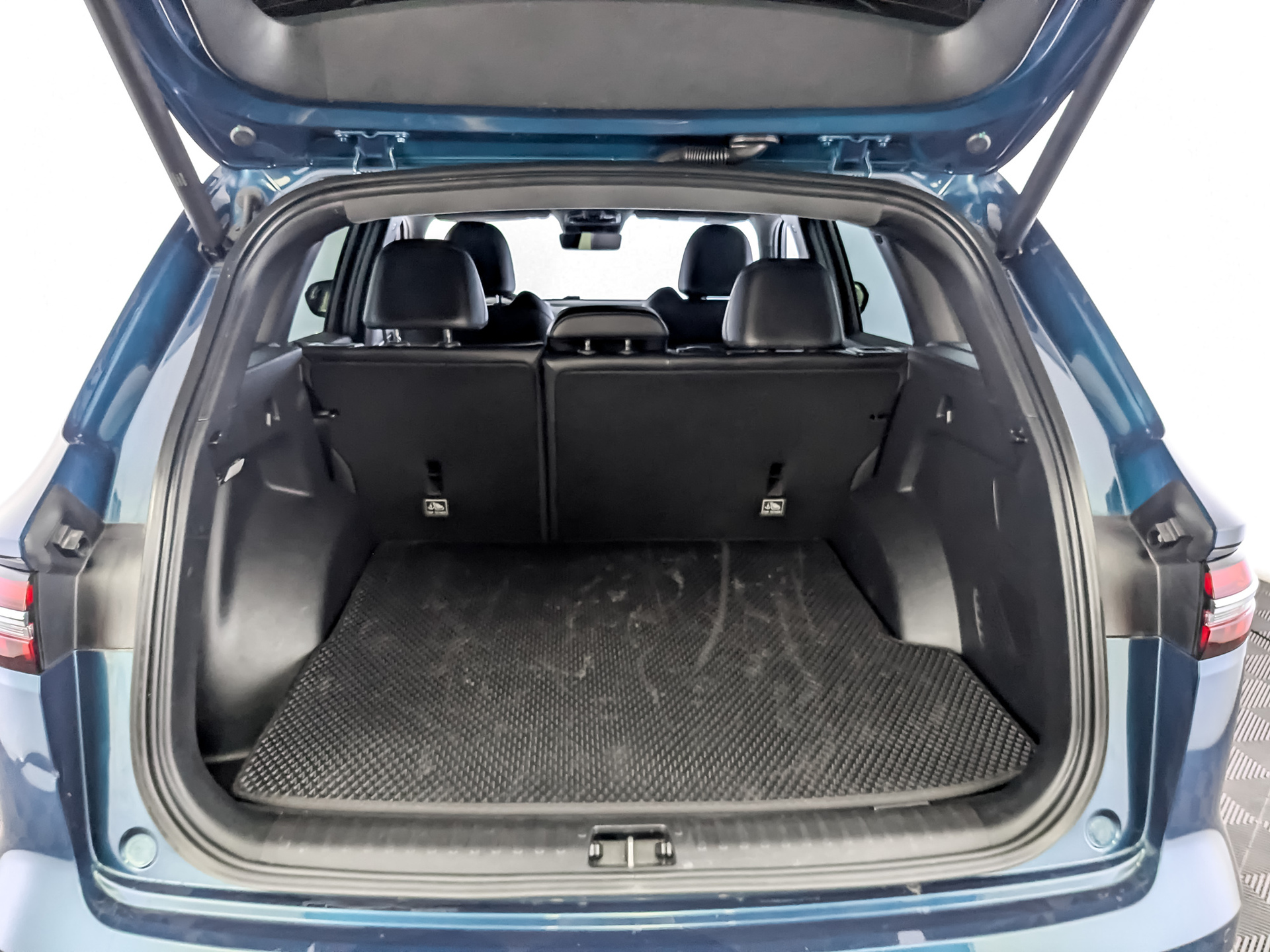 GEELY Xingyue L (Monjaro) 2.00 (238 л.с), автомат, 2023, пробег 91 134 км