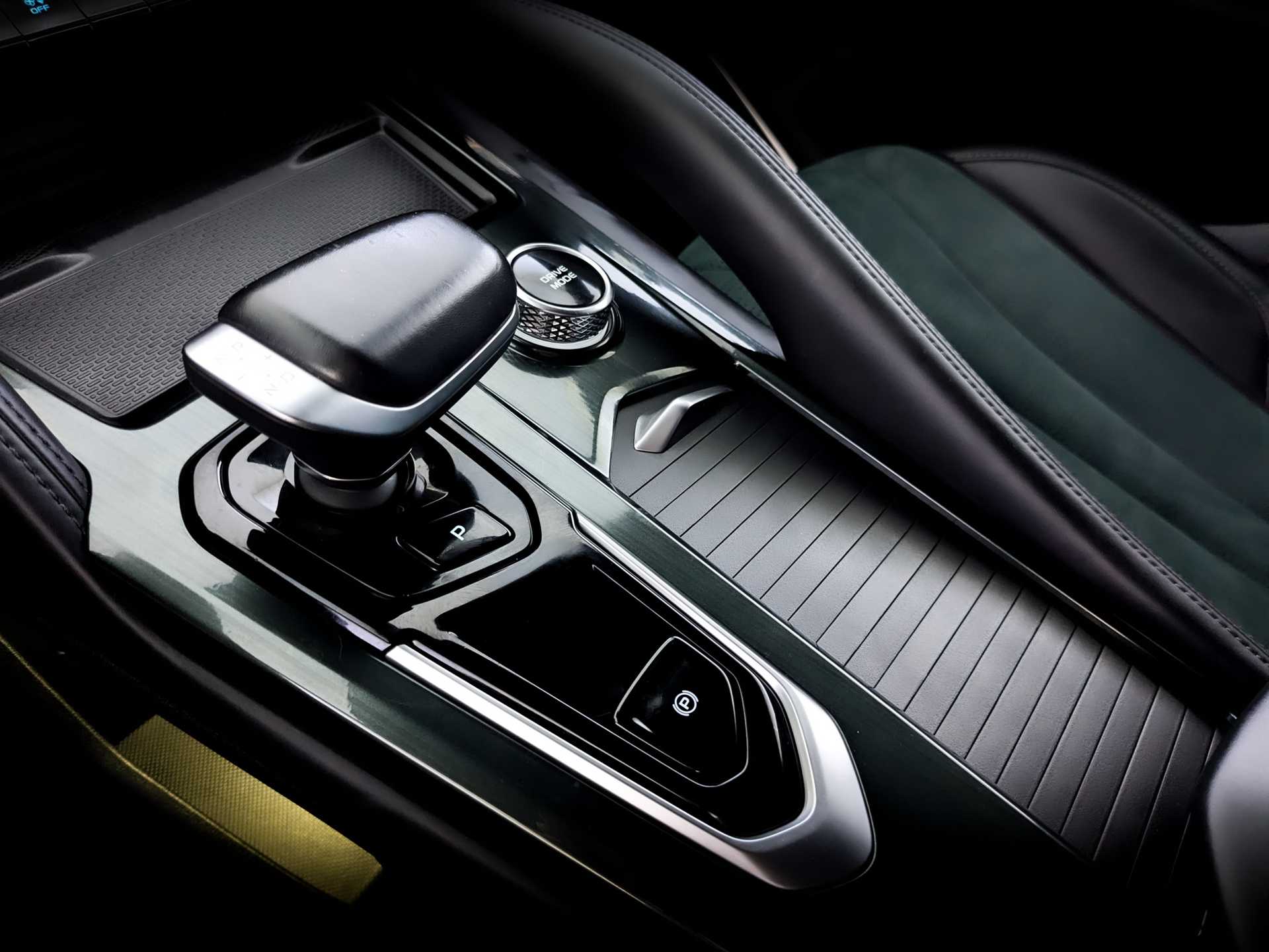 GEELY Xingyue L (Monjaro) 2.00 (238 л.с), автомат, 2023, пробег 91 134 км