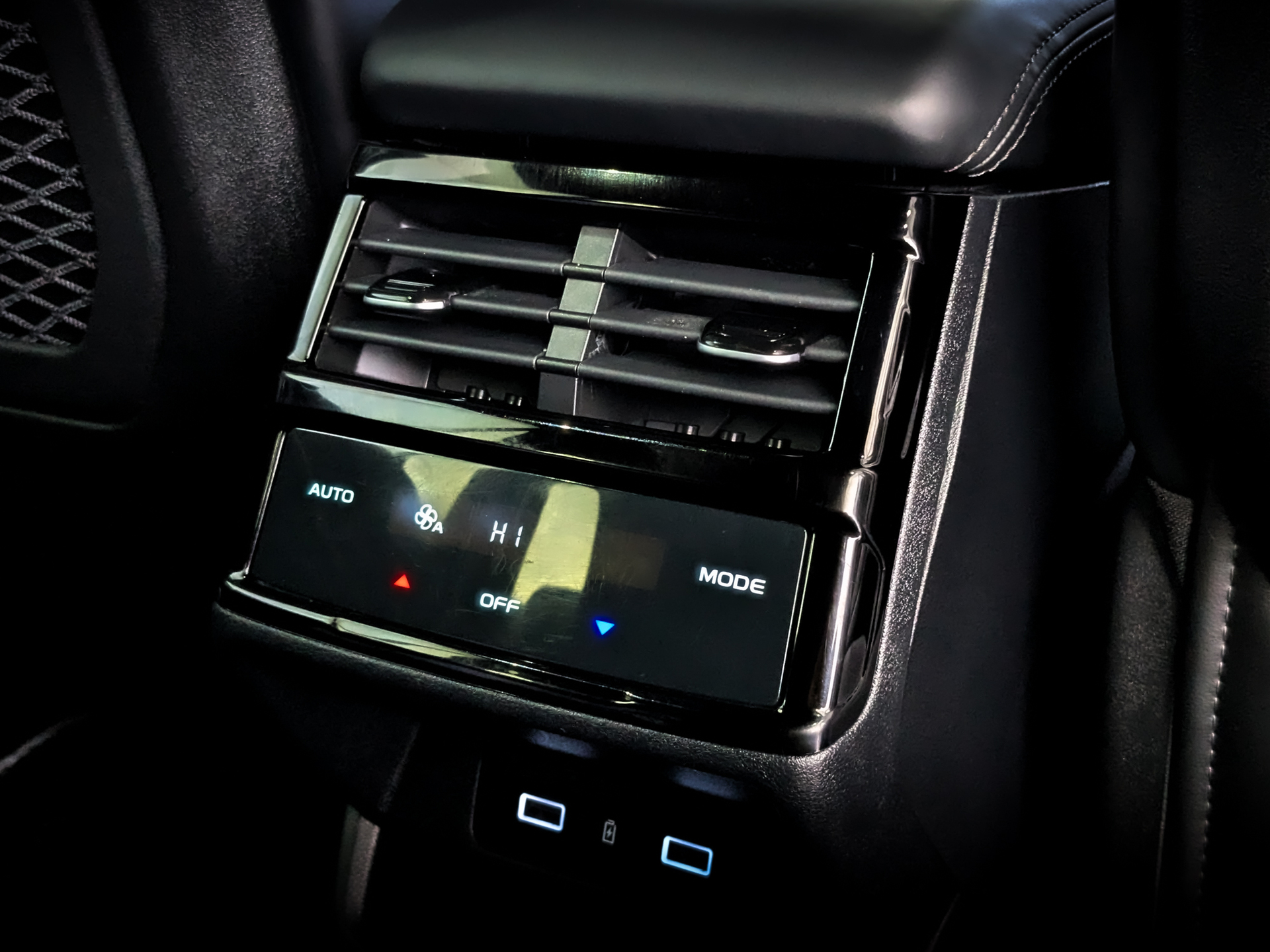 GEELY Xingyue L (Monjaro) 2.00 (238 л.с), автомат, 2023, пробег 91 134 км