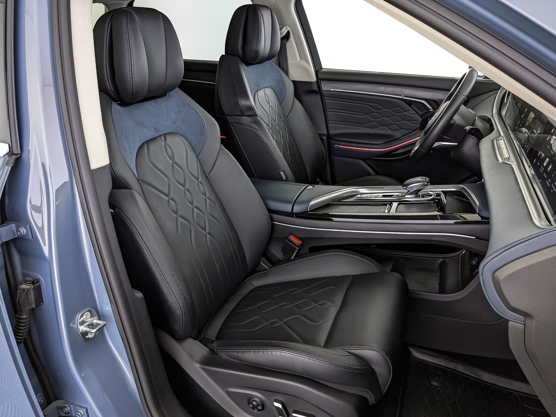 VOYAH Free 1.50 (231 л.с), автомат, 2023, пробег 56 750 км