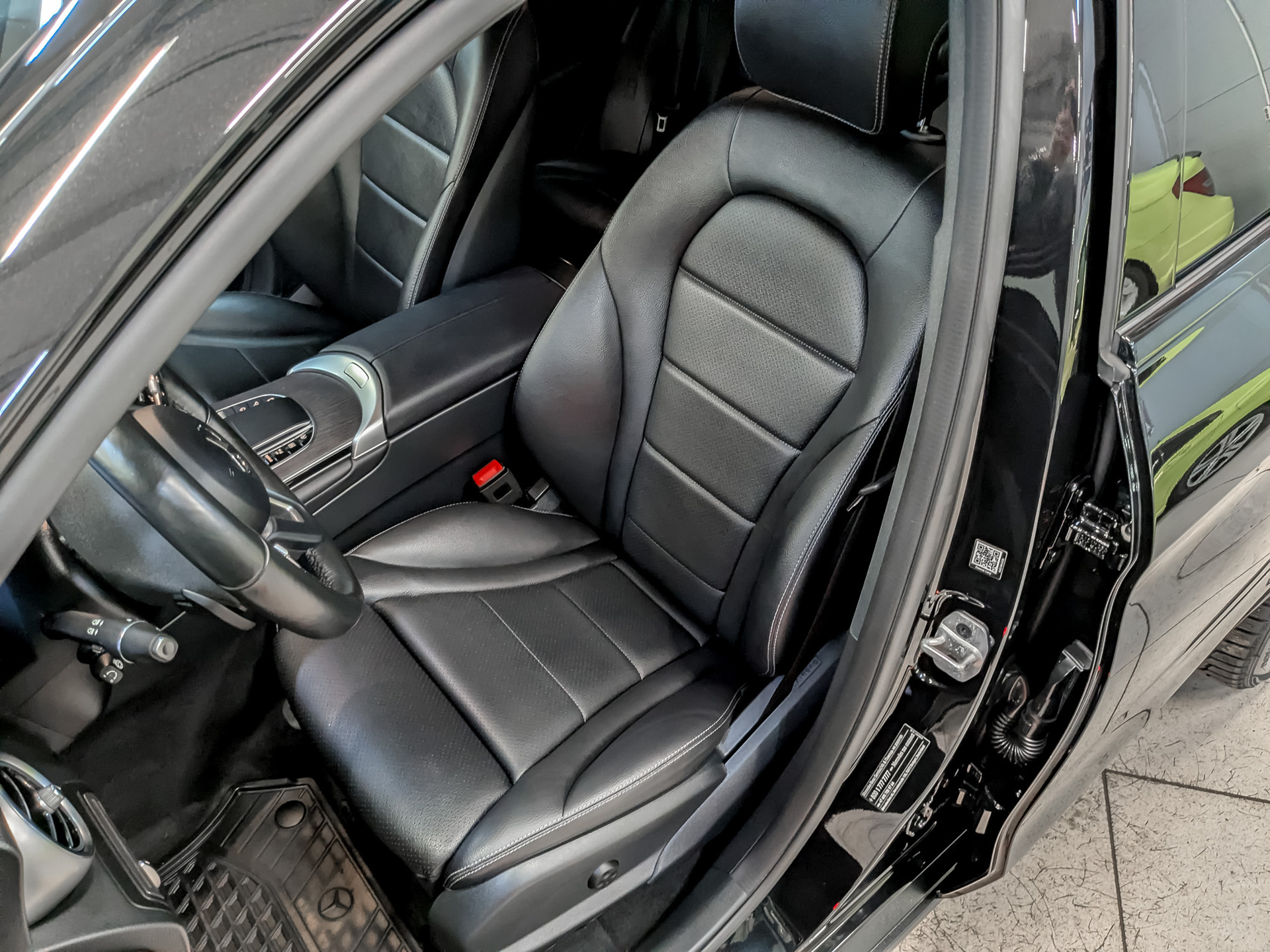 MERCEDES-BENZ GLC 2.00 (249 л.с), автомат, 2021, пробег 37 847 км