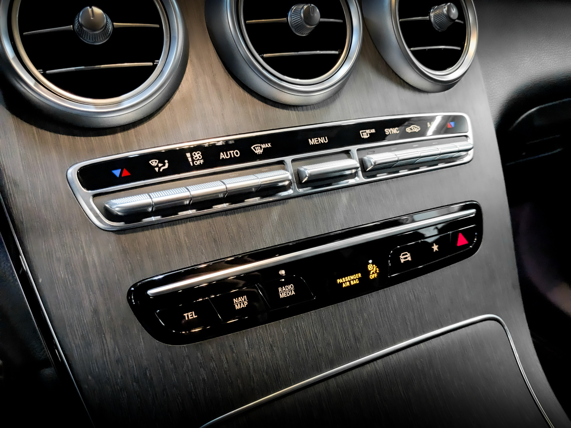 MERCEDES-BENZ GLC 2.00 (249 л.с), автомат, 2021, пробег 37 847 км