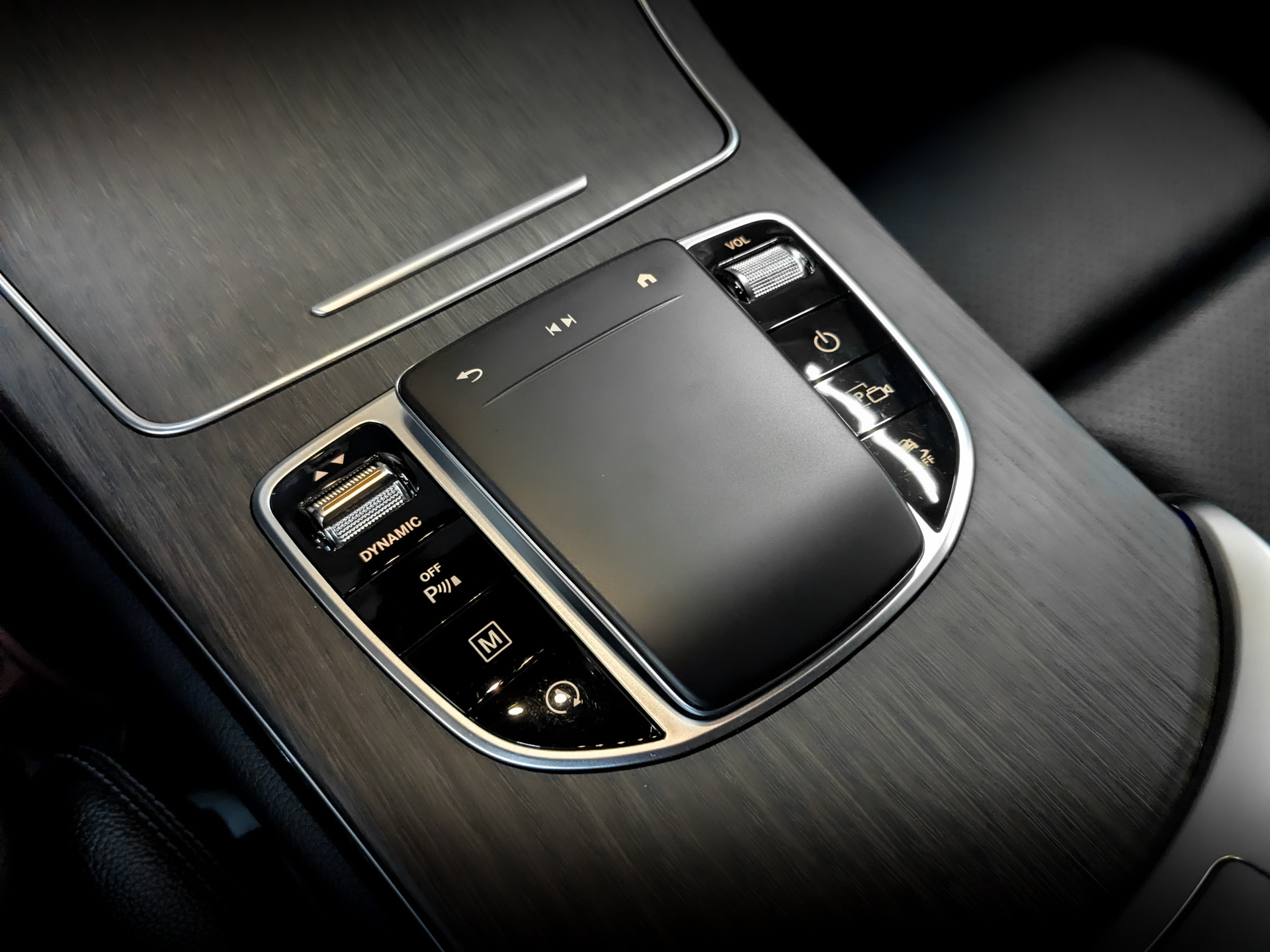 MERCEDES-BENZ GLC 2.00 (249 л.с), автомат, 2021, пробег 37 847 км