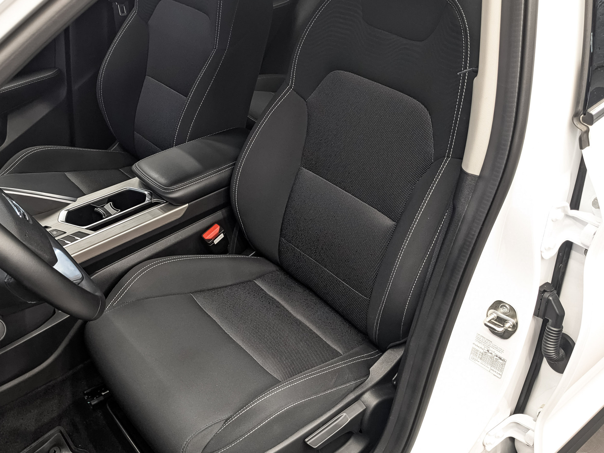 GEELY Coolray 1.50 (149 л.с), автомат, 2023, пробег 12 062 км