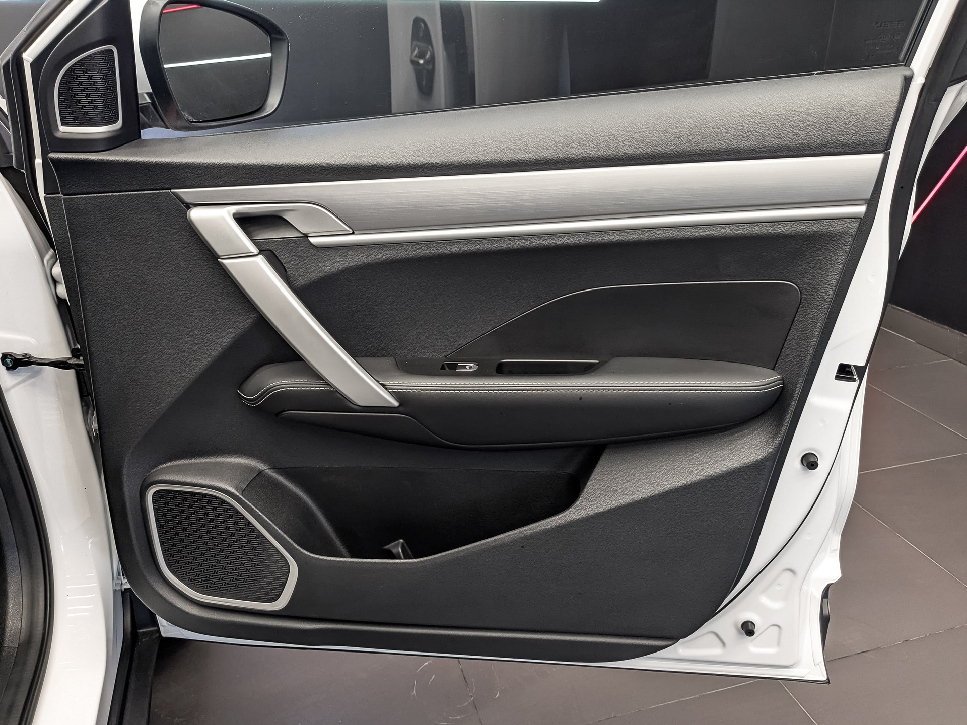 GEELY Coolray 1.50 (149 л.с), автомат, 2023, пробег 12 062 км
