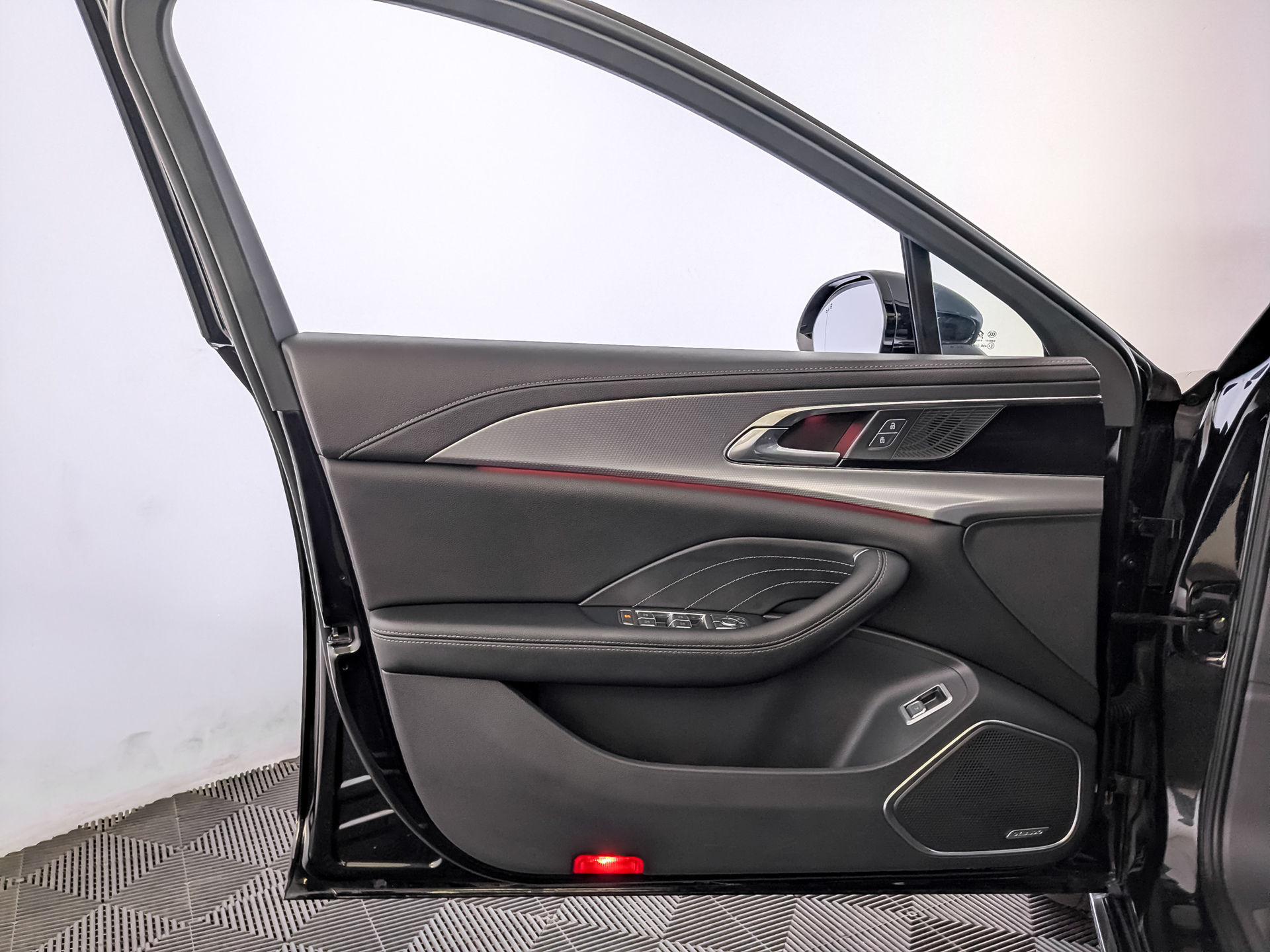 HONGQI H5 II 2.00 (218 л.с), автомат, 2024, пробег 129 491 км