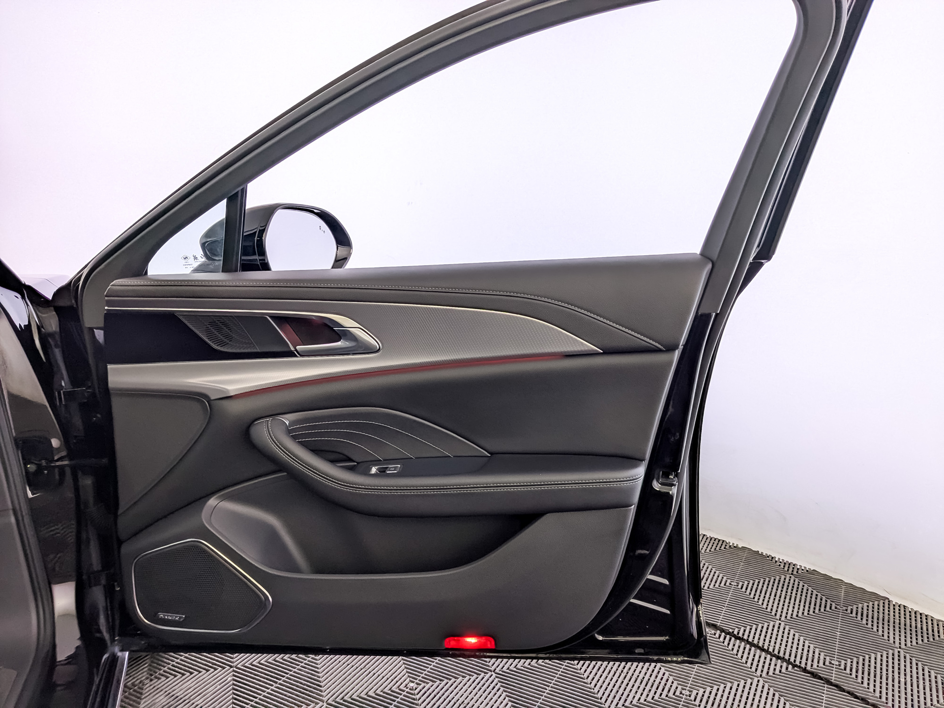 HONGQI H5 II 2.00 (218 л.с), автомат, 2024, пробег 129 491 км