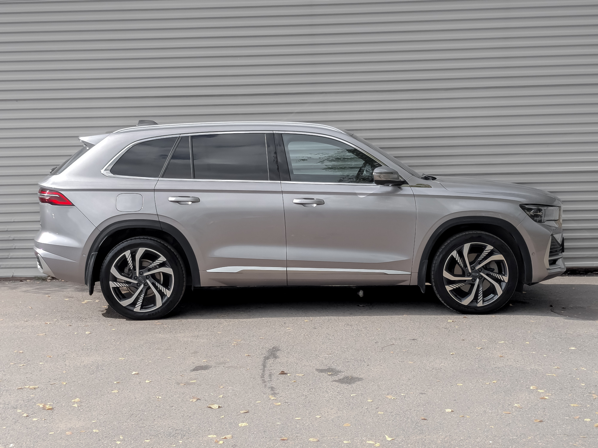 GEELY Monjaro 2.00 (238 л.с), автомат, 2024, пробег 49 296 км