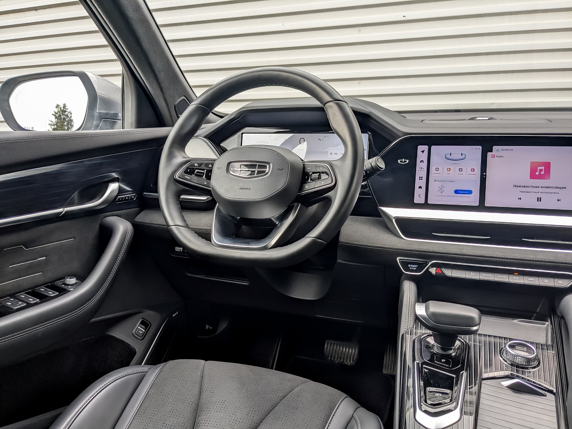 GEELY Monjaro 2.00 (238 л.с), автомат, 2024, пробег 49 296 км