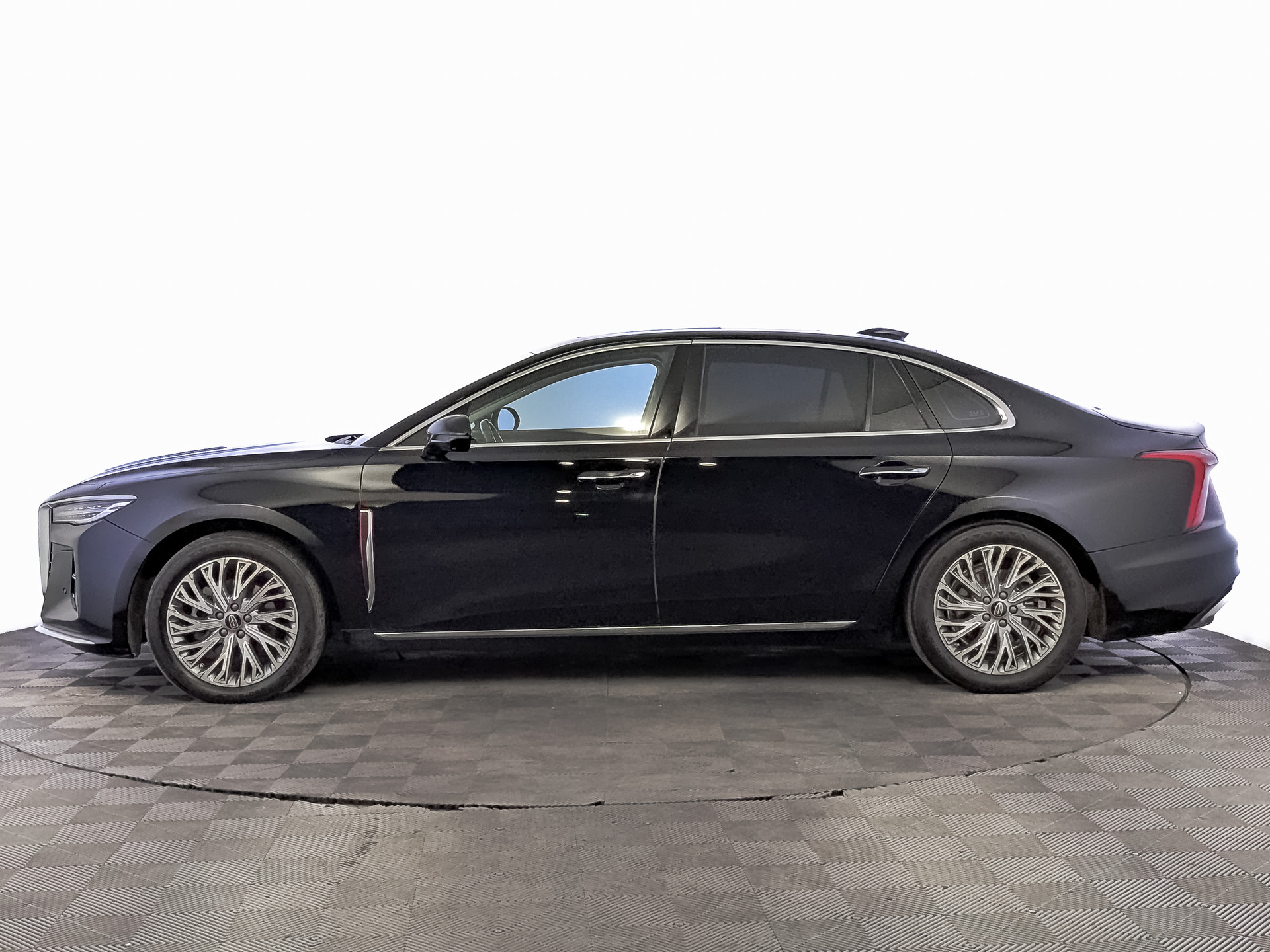 HONGQI H5 II 2.00 (218 л.с), автомат, 2024, пробег 162 985 км