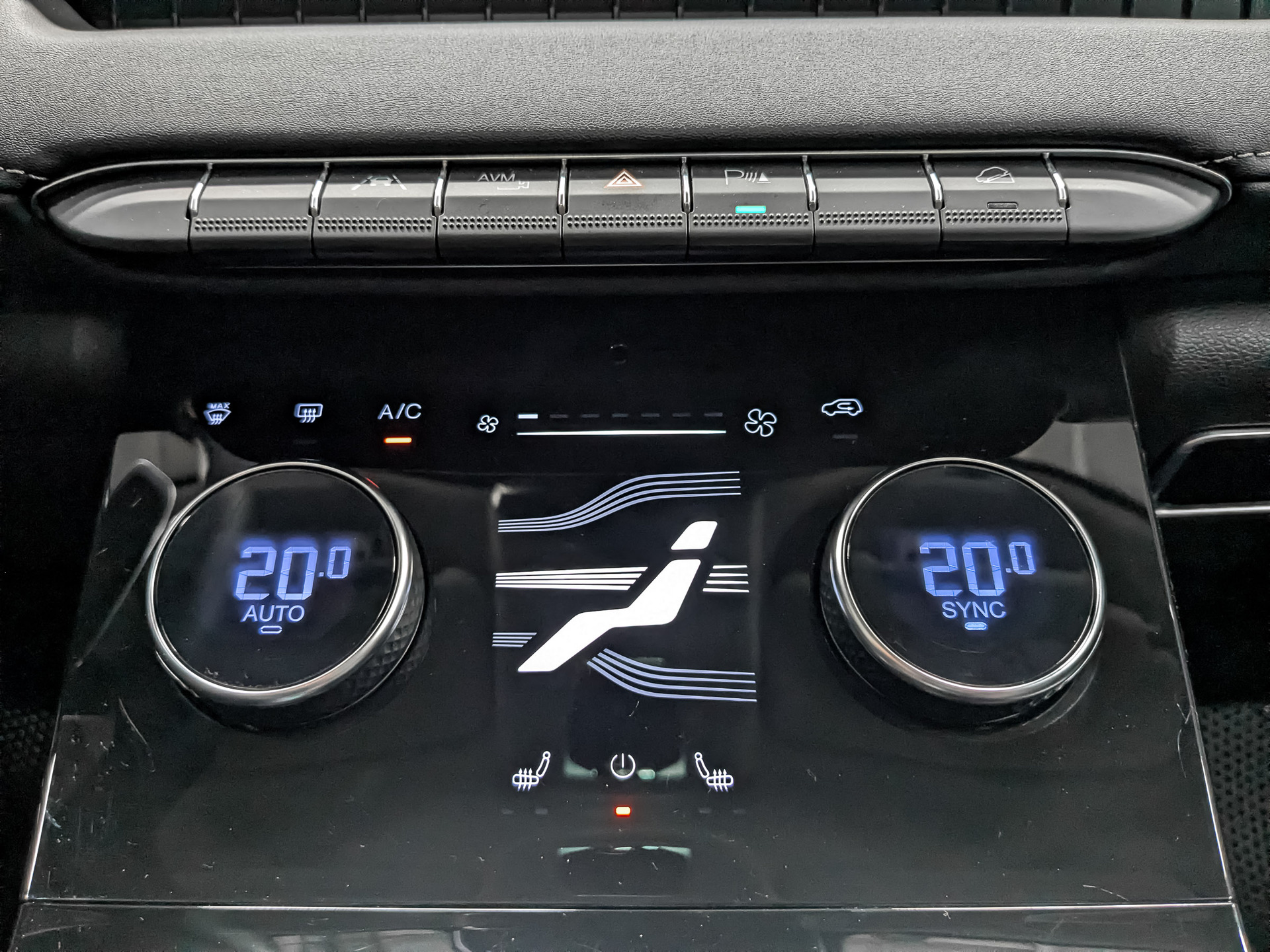 EXEED LX 1.60 (150 л.с), автомат, 2023, пробег 47 280 км