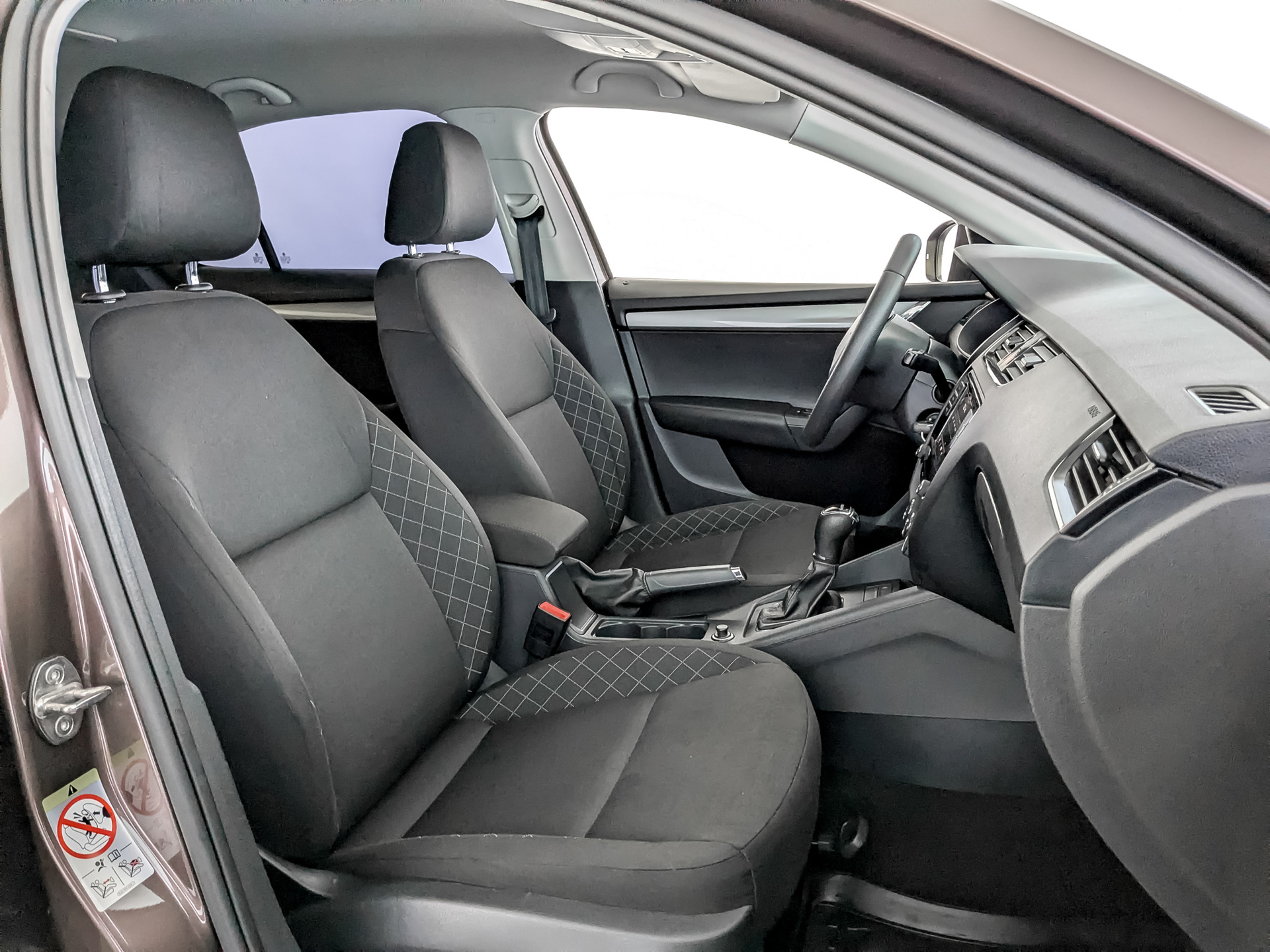 SKODA Octavia 1.60 (110 л.с), автомат, 2019, пробег 97 886 км