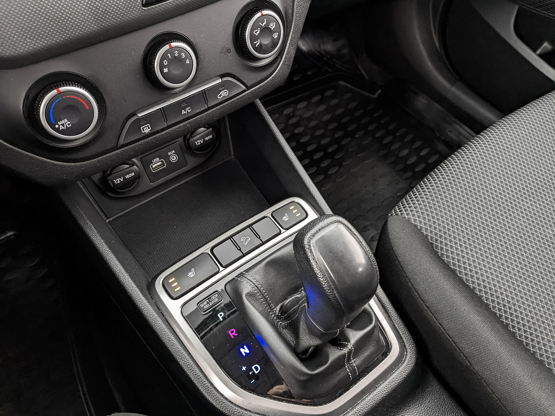 HYUNDAI Creta 1.60 (123 л.с), автомат, 2019, пробег 140 423 км