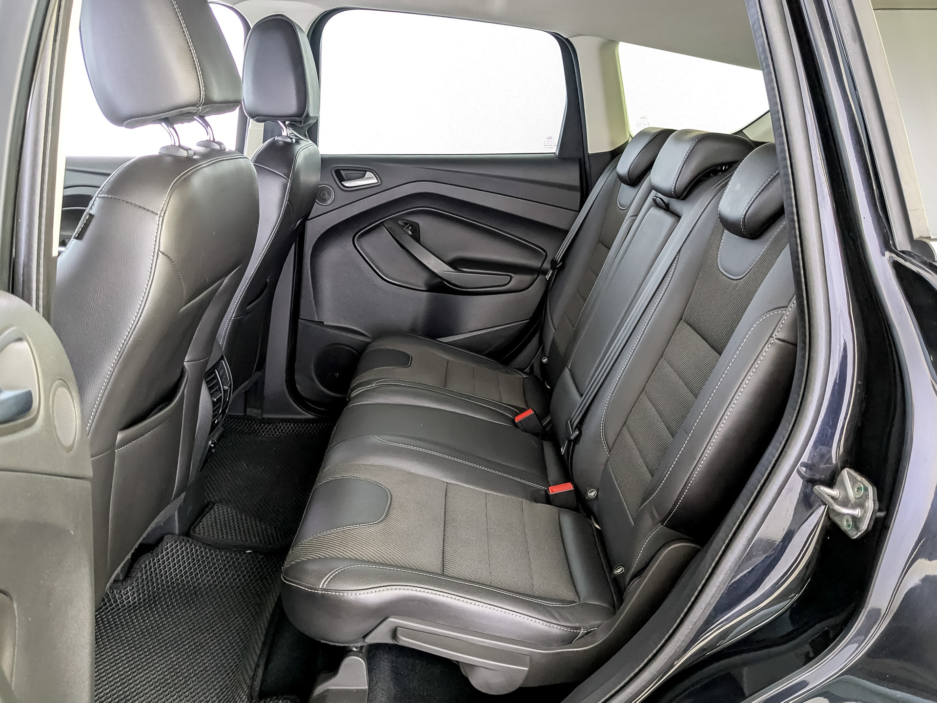 FORD Kuga 1.60 (150 л.с), автомат, 2014, пробег 157 027 км
