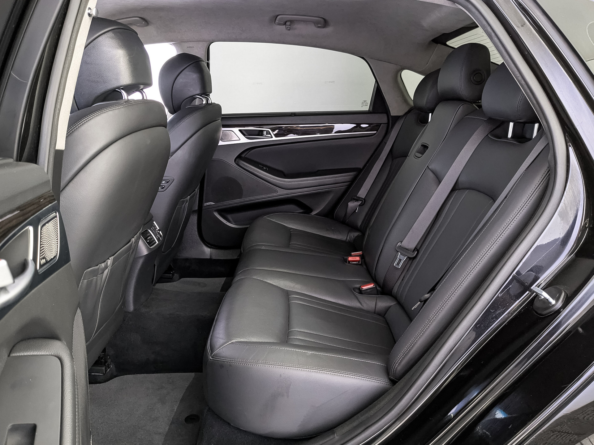 GENESIS G80 2.00 (245 л.с), автомат, 2018, пробег 159 776 км