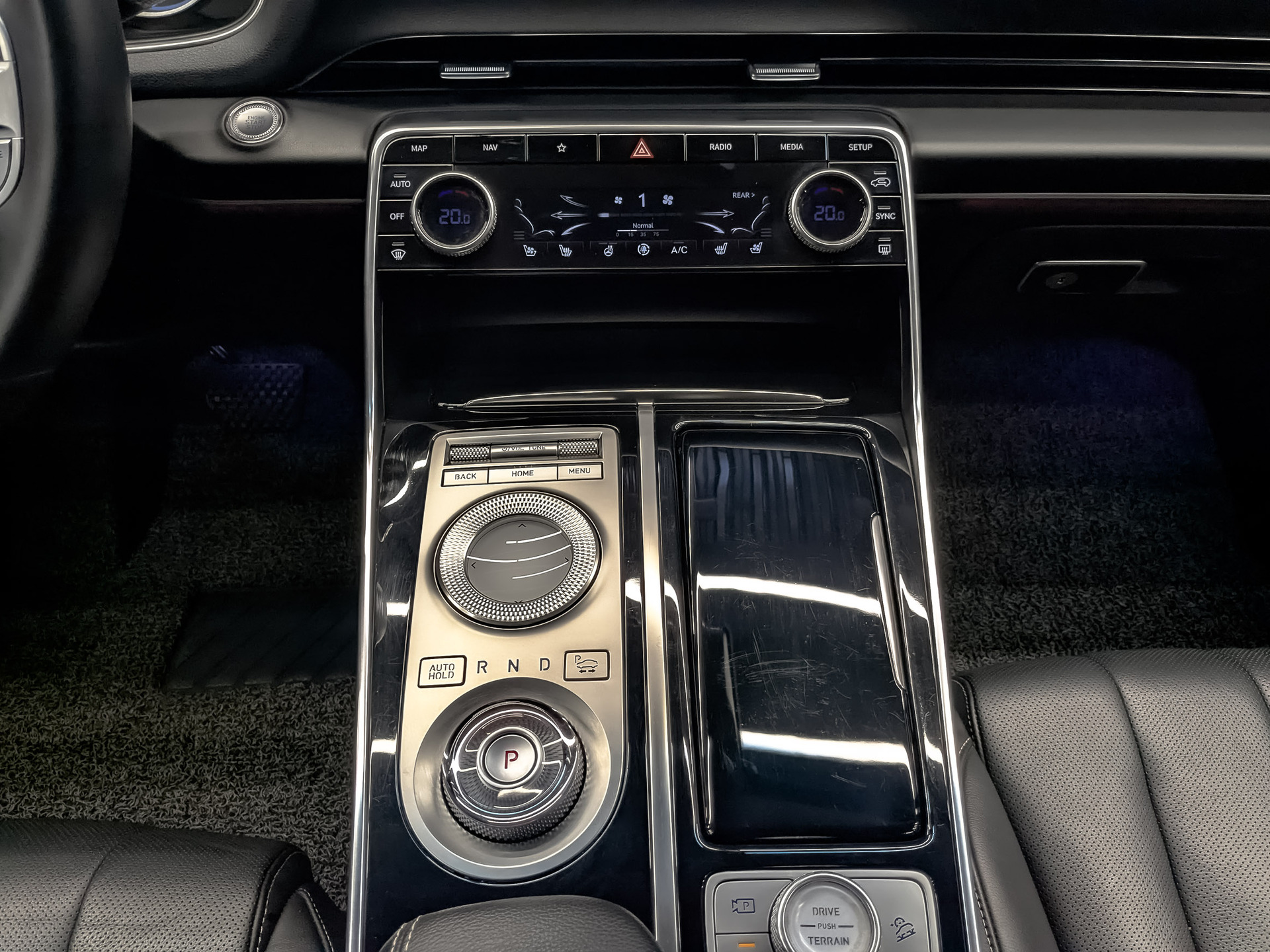 GENESIS GV80 3.00 (278 л.с), автомат, 2021, пробег 53 160 км