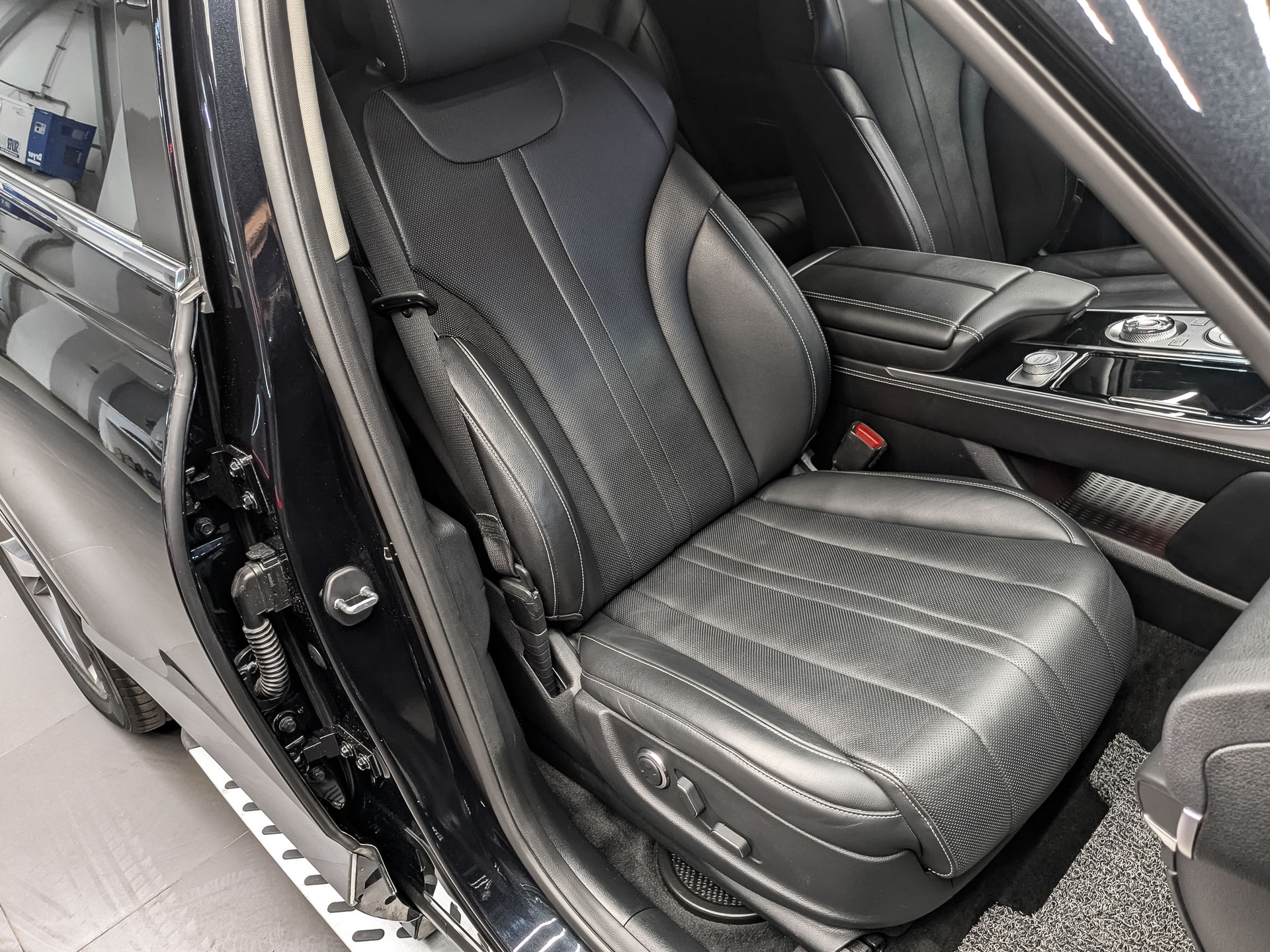 GENESIS GV80 3.00 (278 л.с), автомат, 2021, пробег 53 160 км
