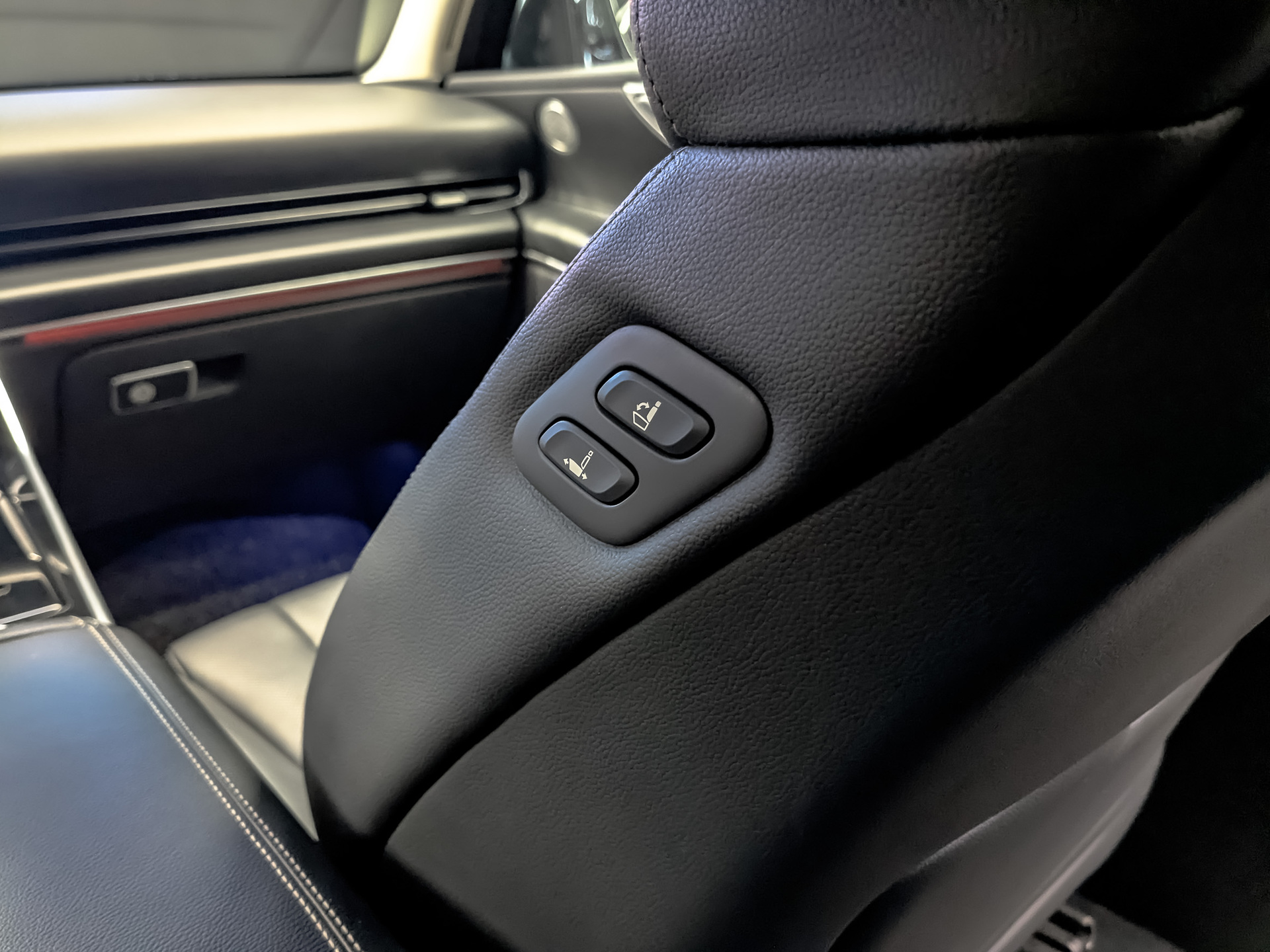 GENESIS GV80 3.00 (278 л.с), автомат, 2021, пробег 53 160 км