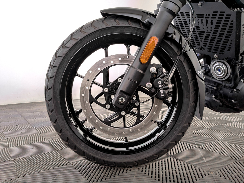 Royal Enfield Guerrilla 450 - фото №13